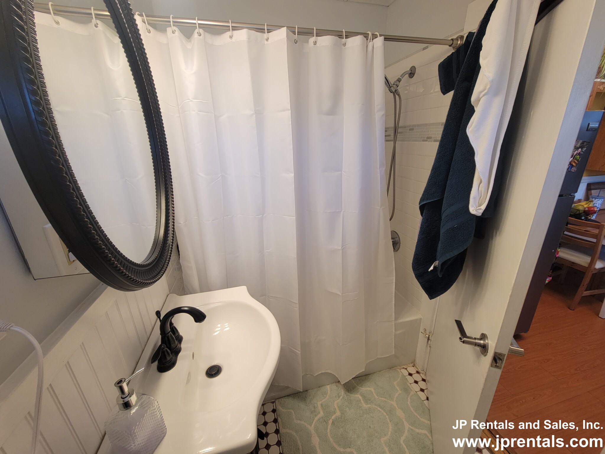 51 Cornwall St, Jamaica Plain