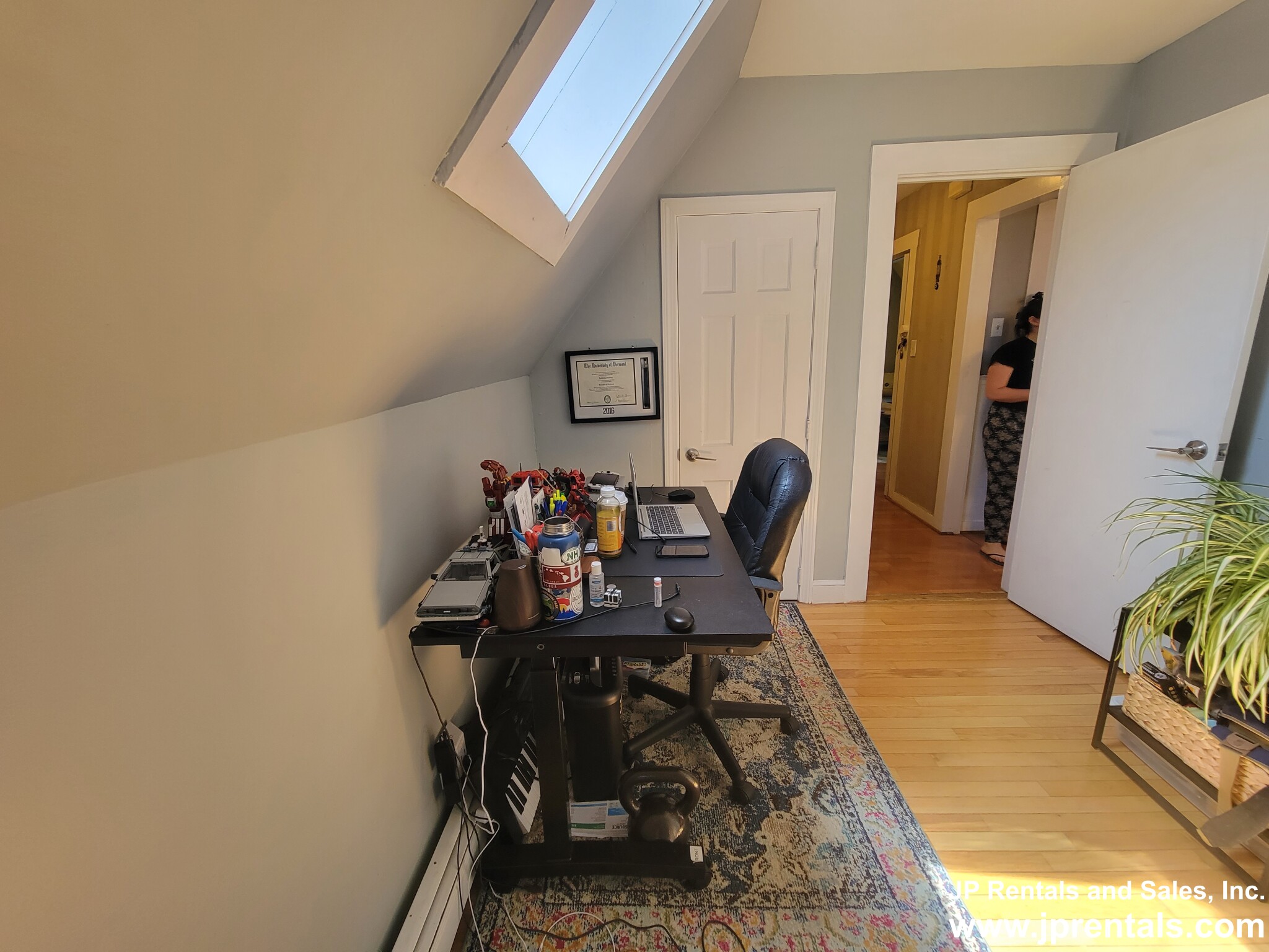 51 Cornwall St, Jamaica Plain