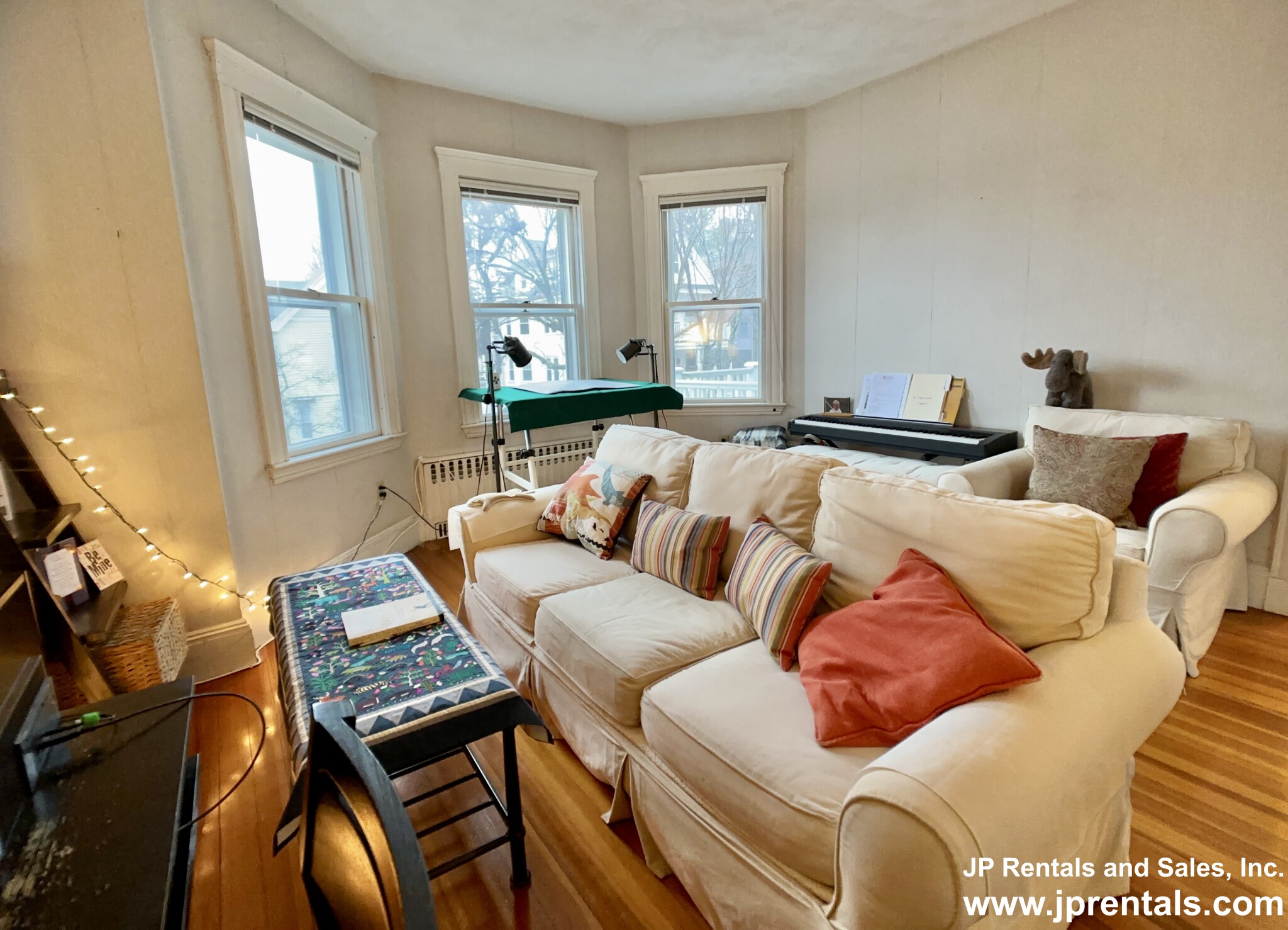 47 Ainsworth St, Roslindale