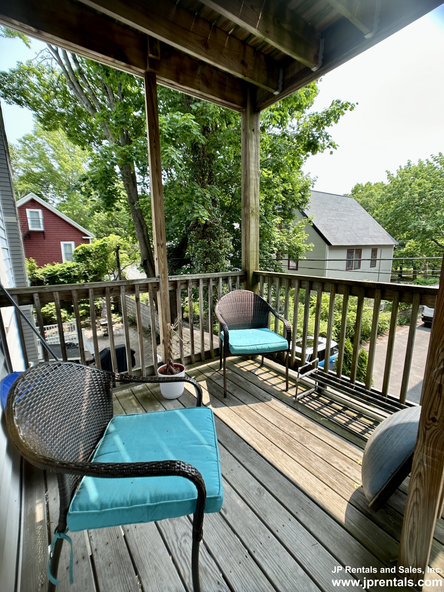 39 Boynton St, Jamaica Plain