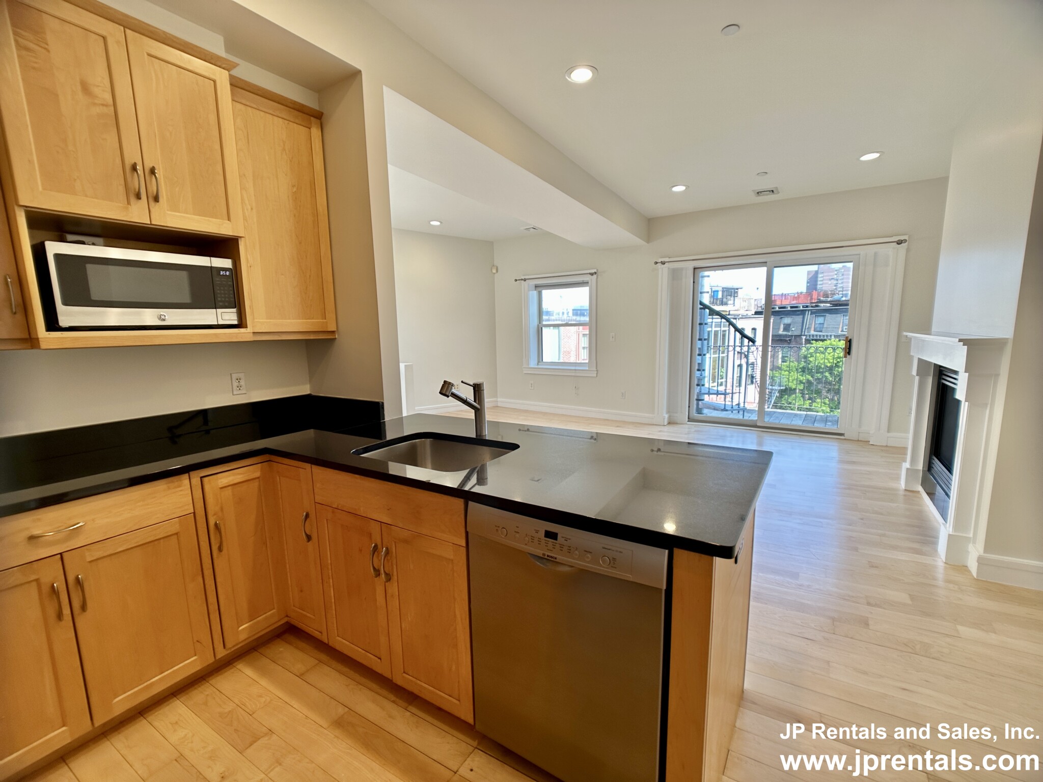 408 Columbus Ave, South End