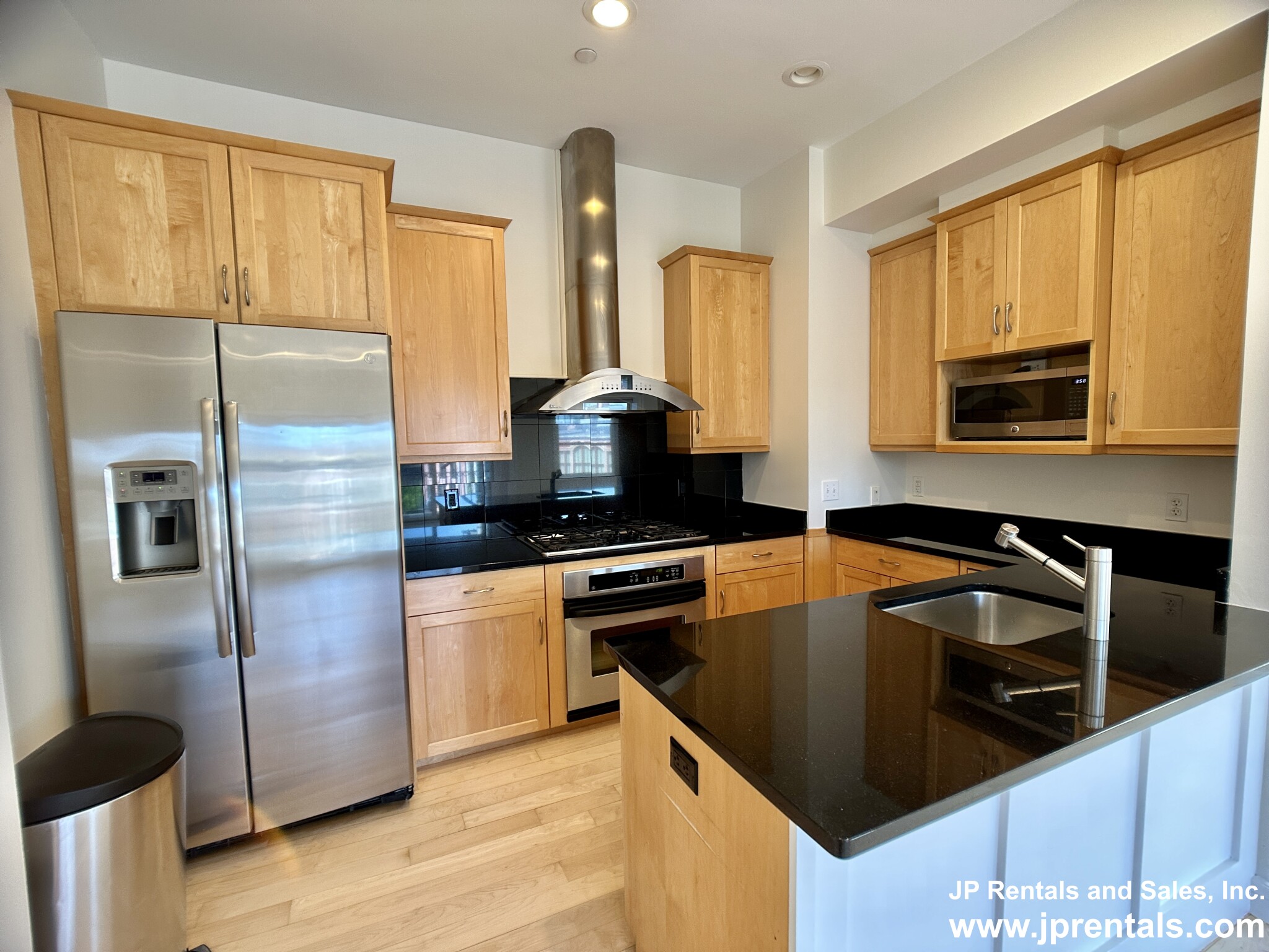 408 Columbus Ave, South End