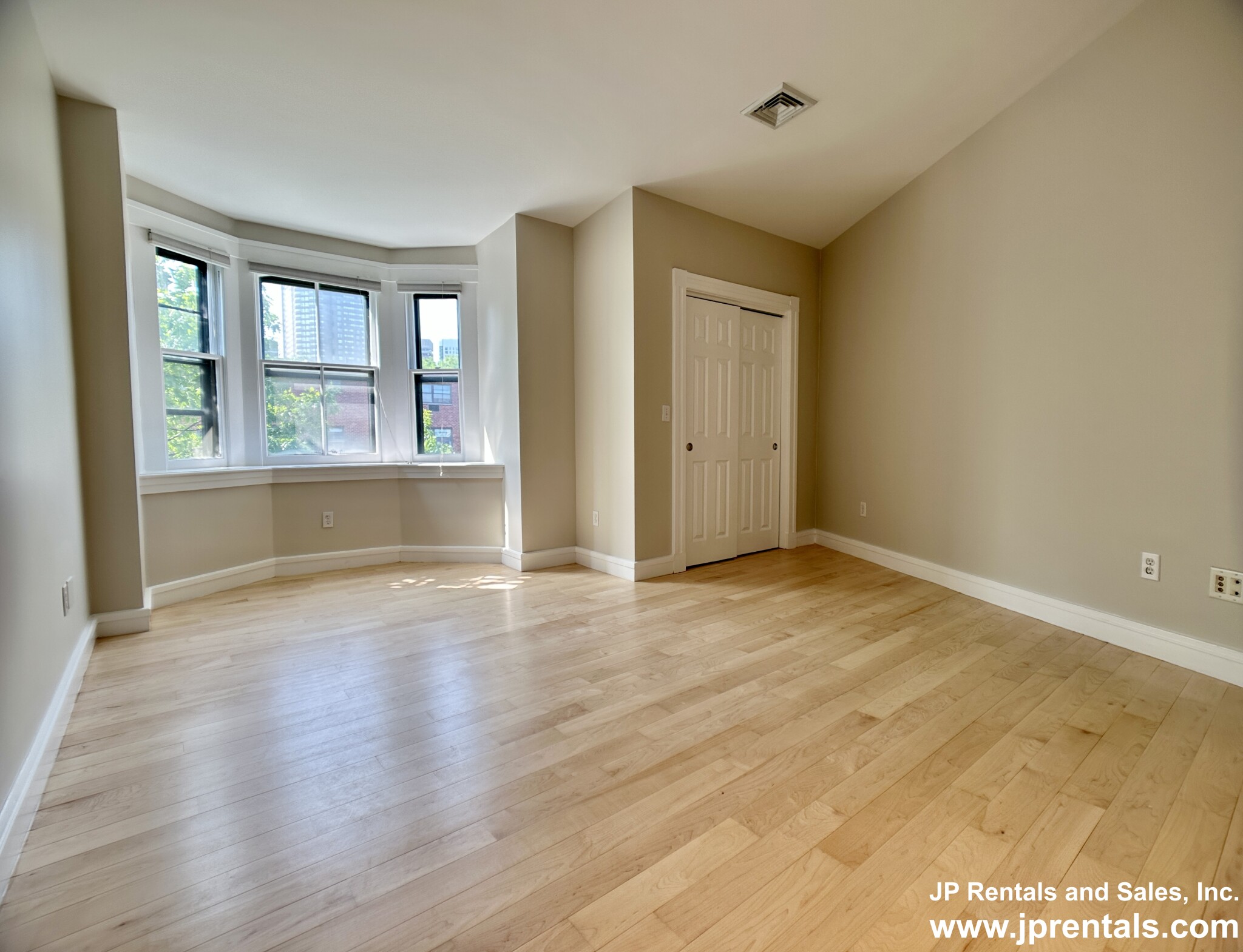 408 Columbus Ave, South End