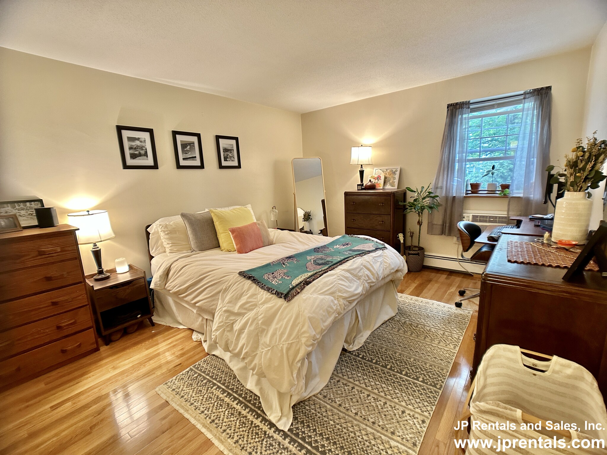 804 Centre St, Jamaica Plain