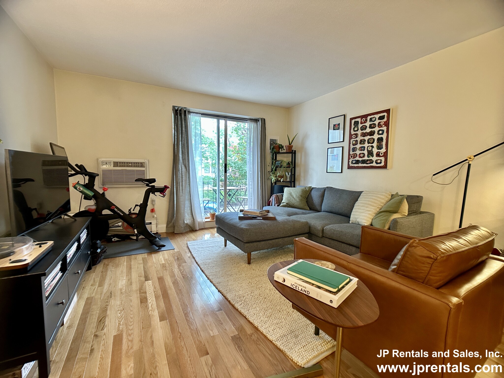 804 Centre St, Jamaica Plain