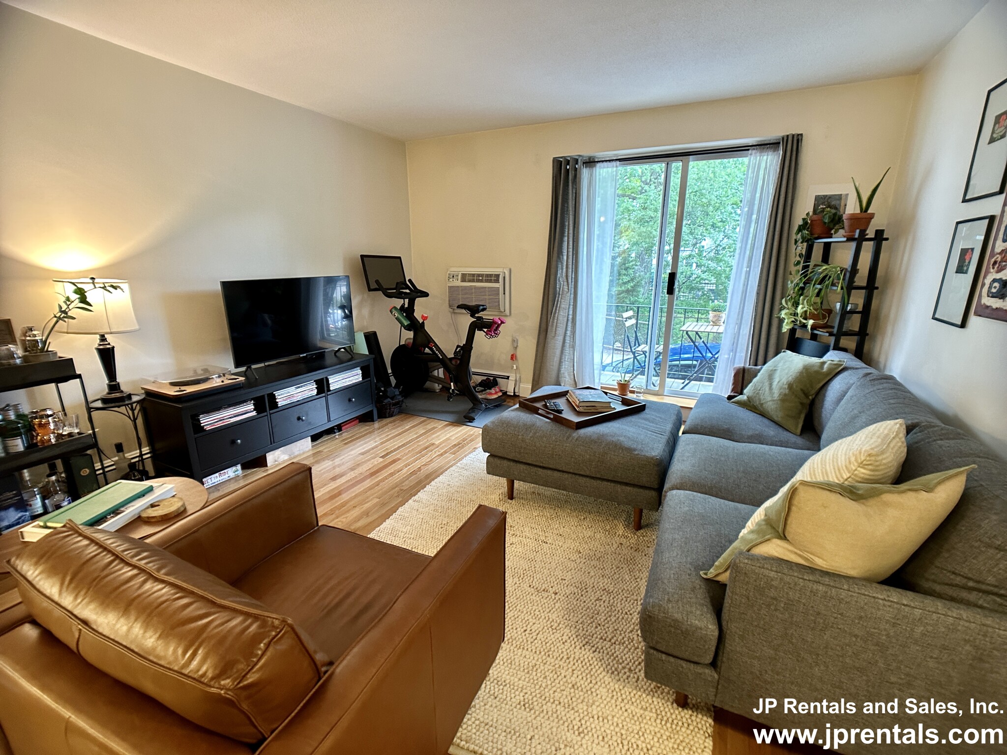 804 Centre St, Jamaica Plain