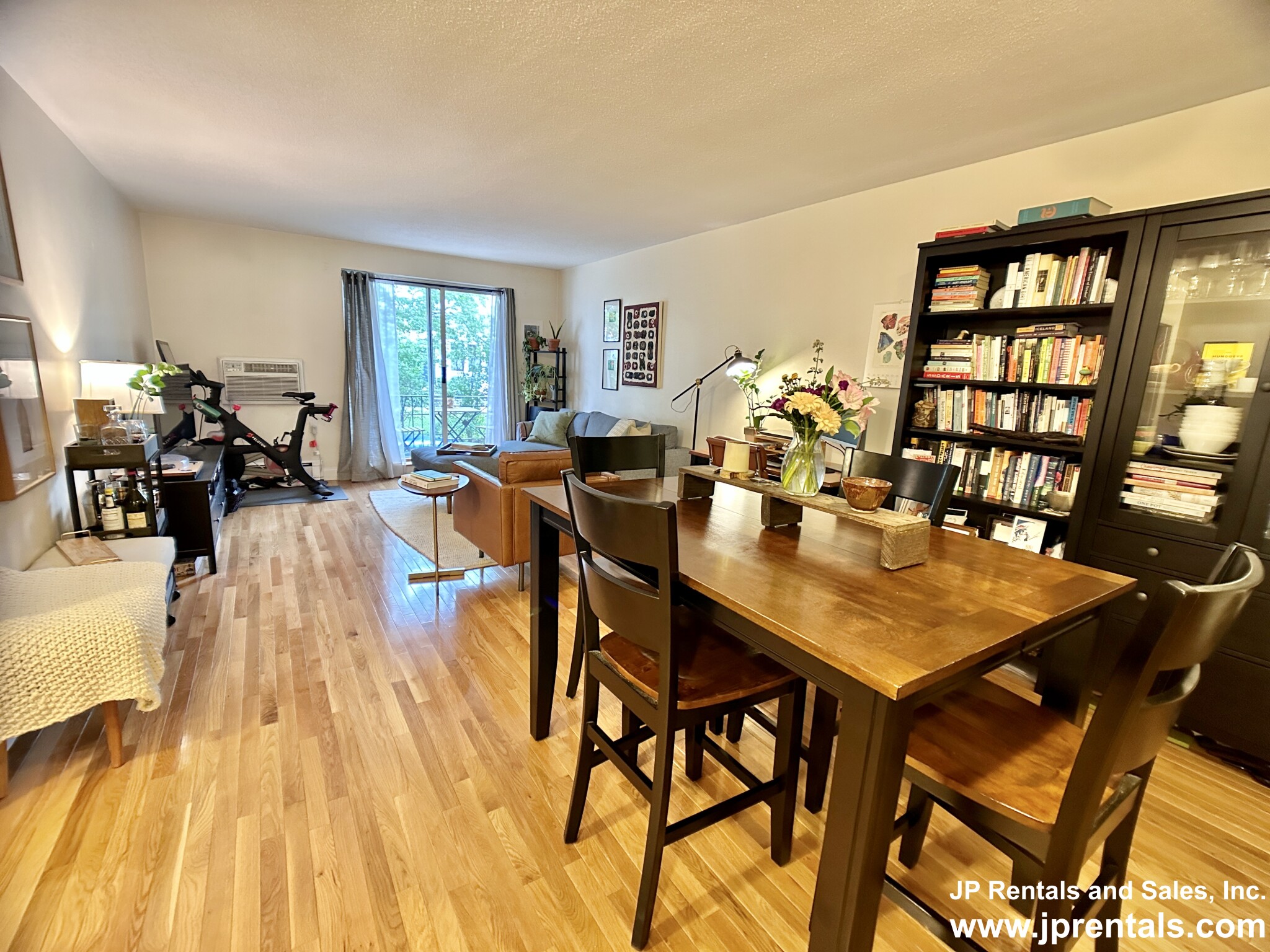 804 Centre St, Jamaica Plain