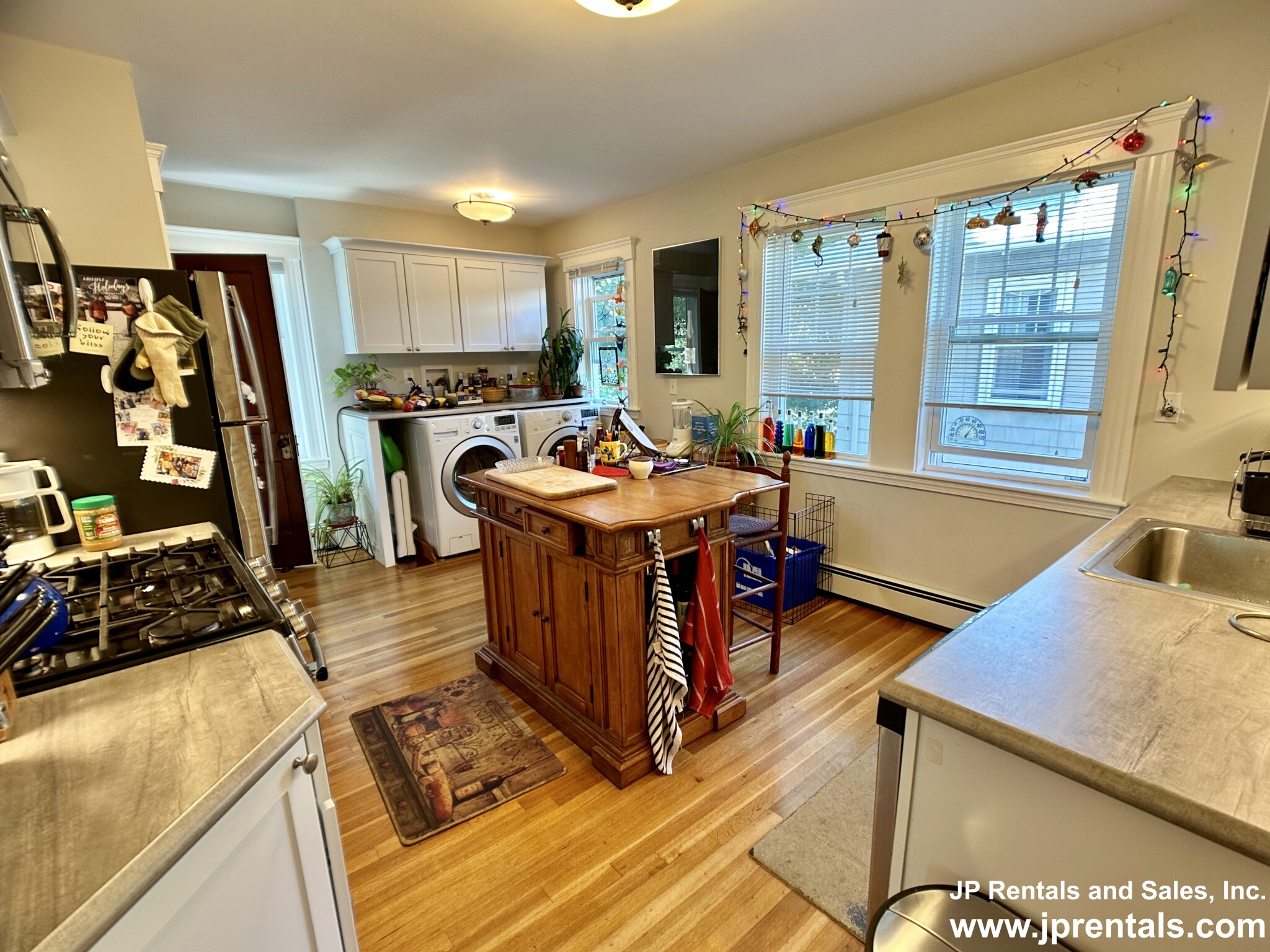 43 Roseway St, Jamaica Plain