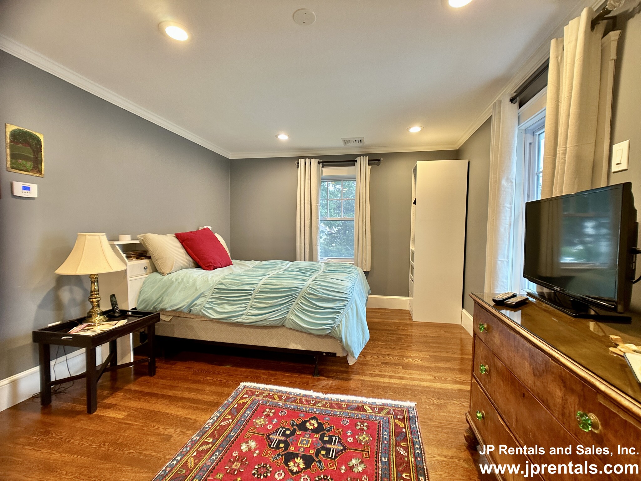 15 Parklawn Rd, West Roxbury