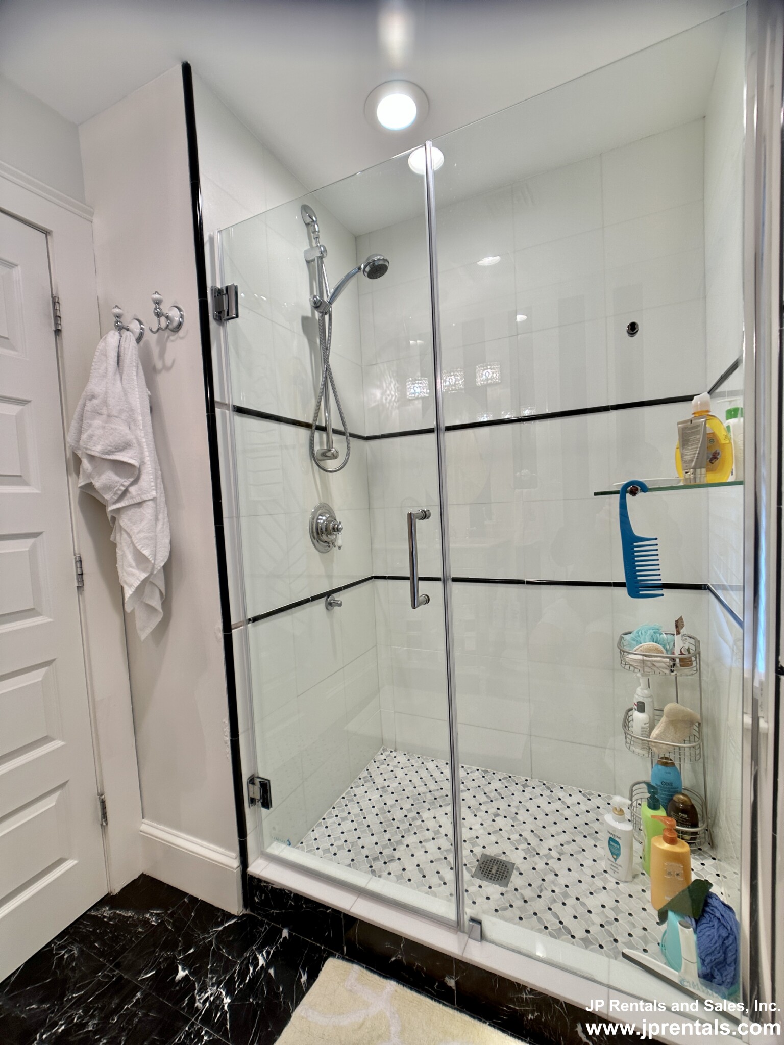 15 Parklawn Rd, West Roxbury