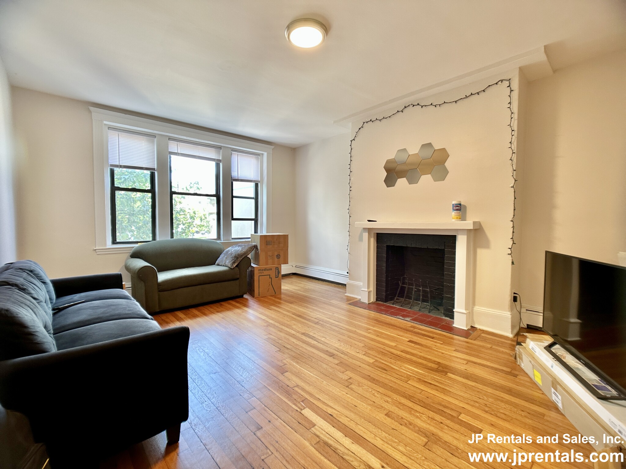 1680 Commonwealth Ave, Brighton