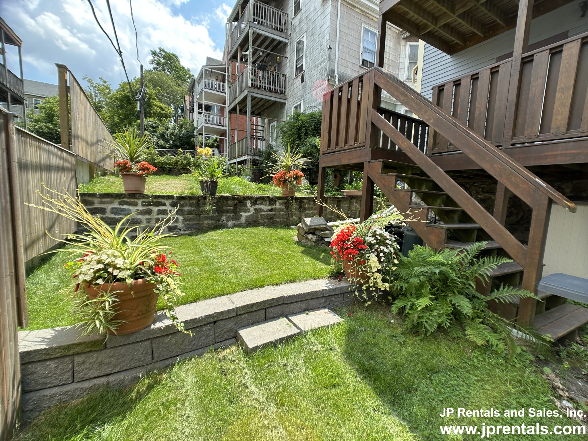 28 Weld Hill St, Jamaica Plain