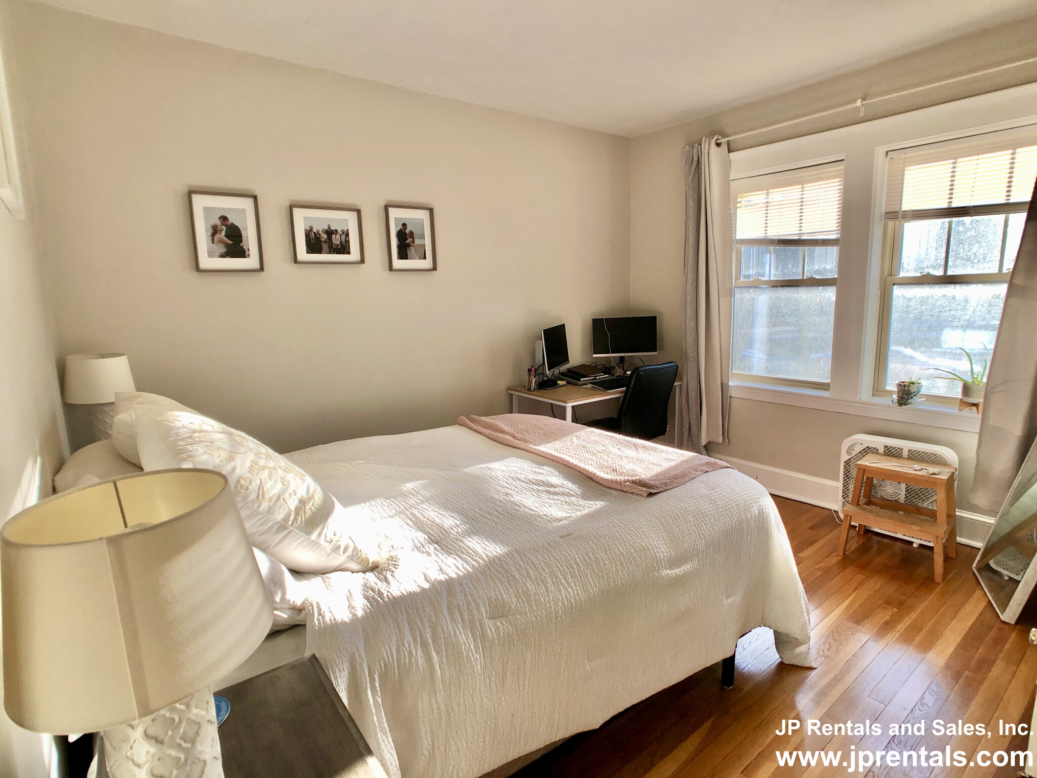 136 Arborway, Jamaica Plain