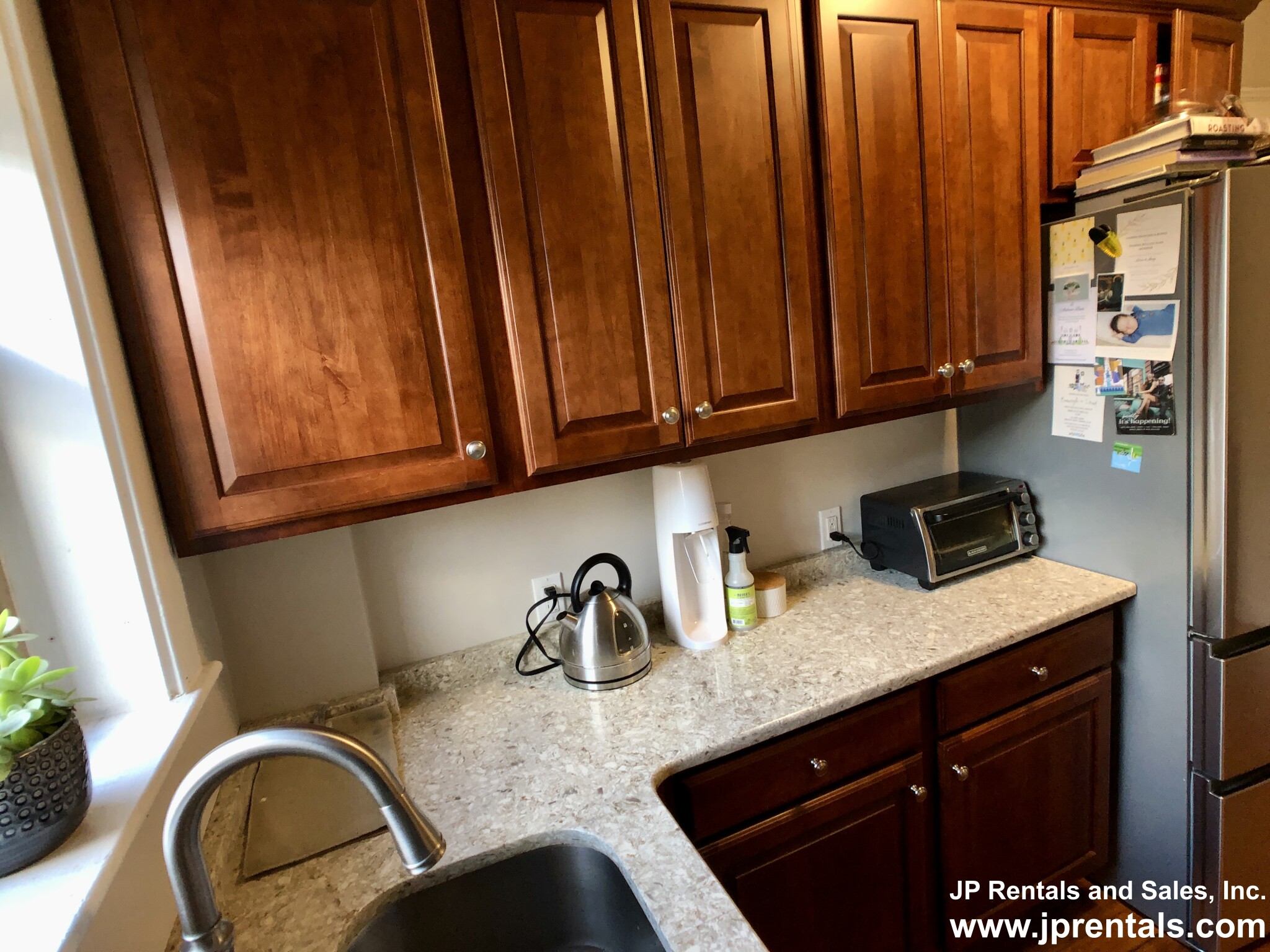 136 Arborway, Jamaica Plain