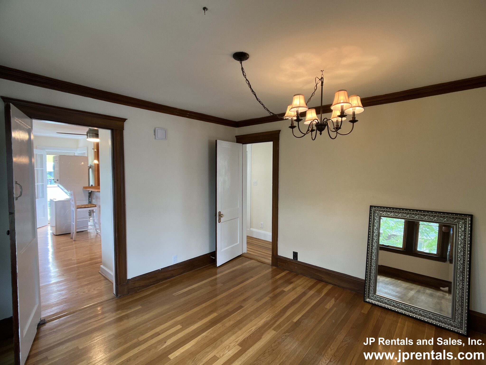 62 Ainsworth St, Roslindale