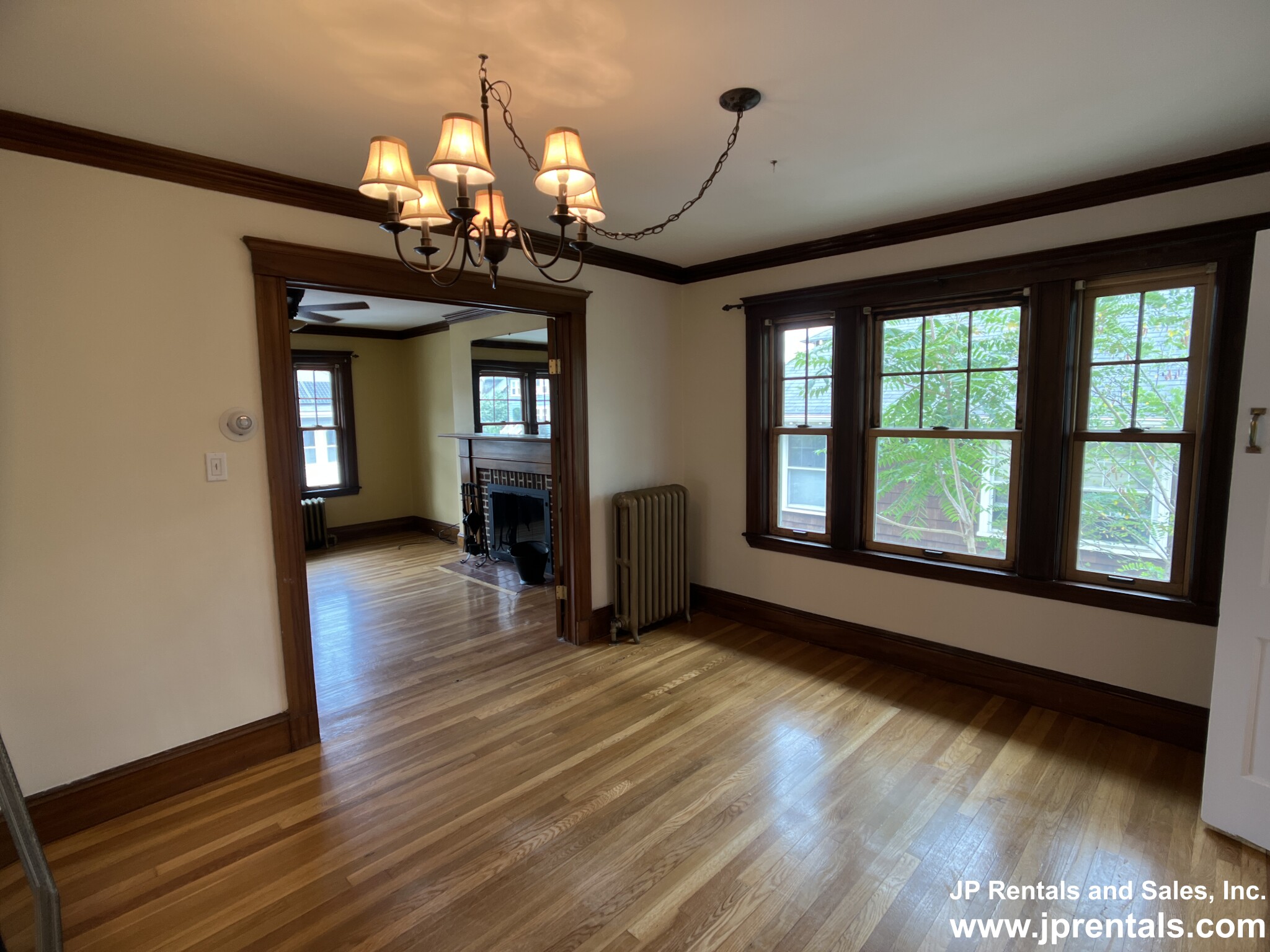 62 Ainsworth St, Roslindale