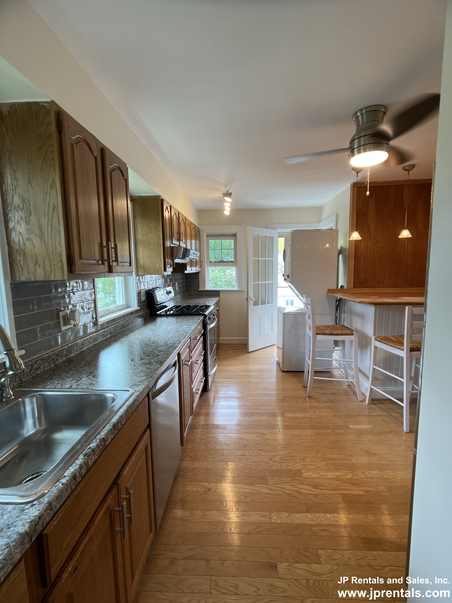 62 Ainsworth St, Roslindale