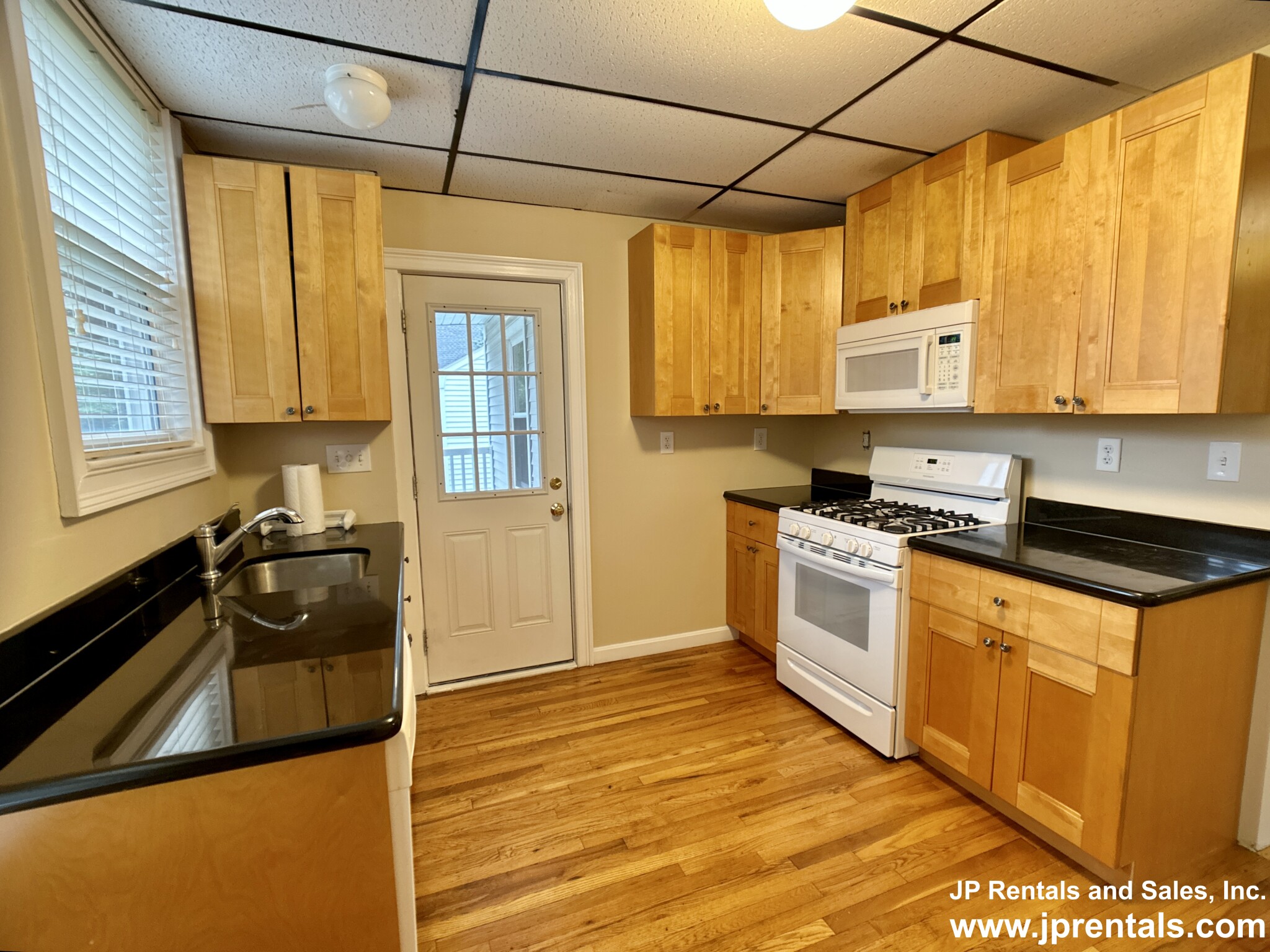 76 Farquhar St, Roslindale