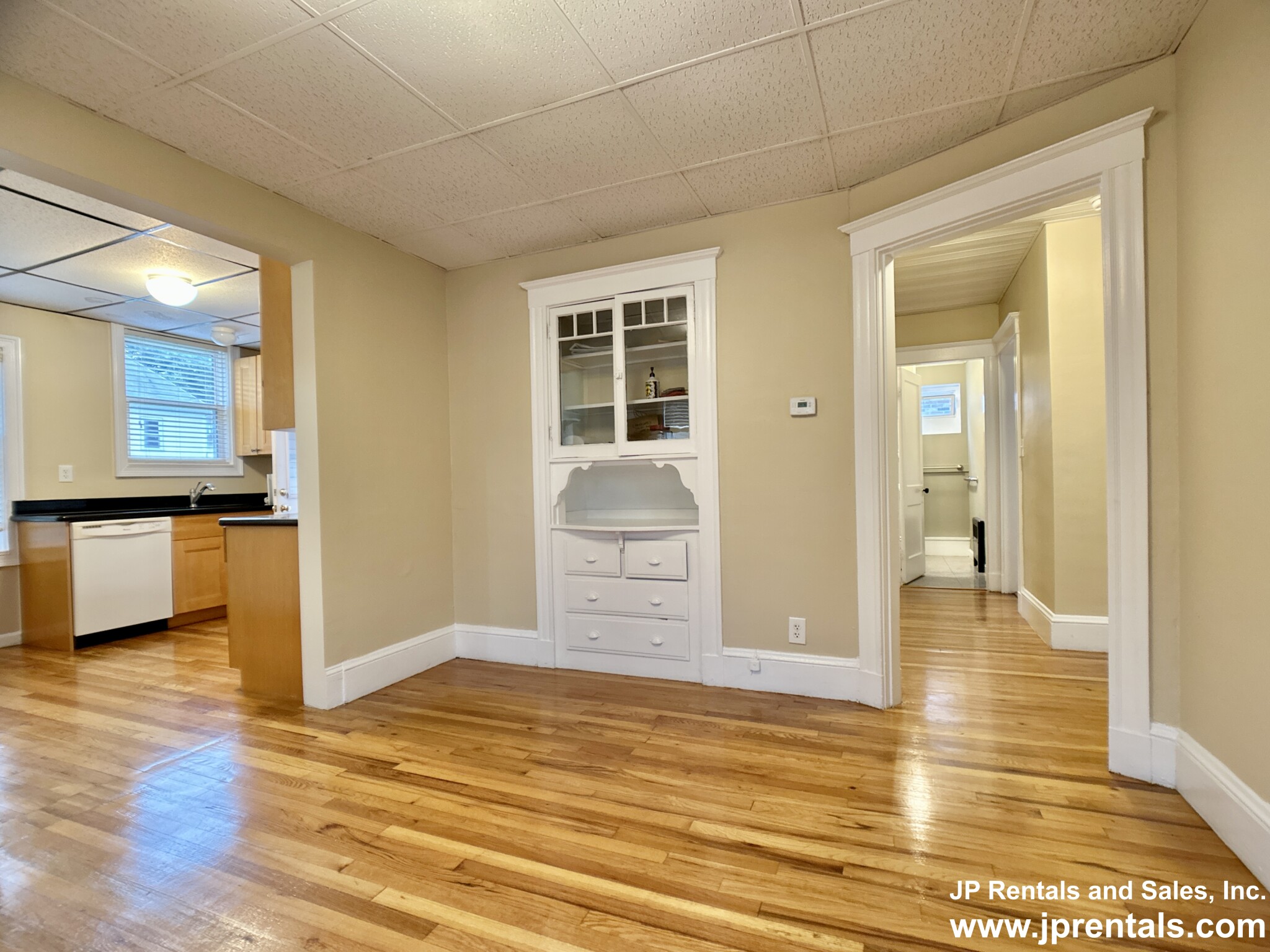 76 Farquhar St, Roslindale