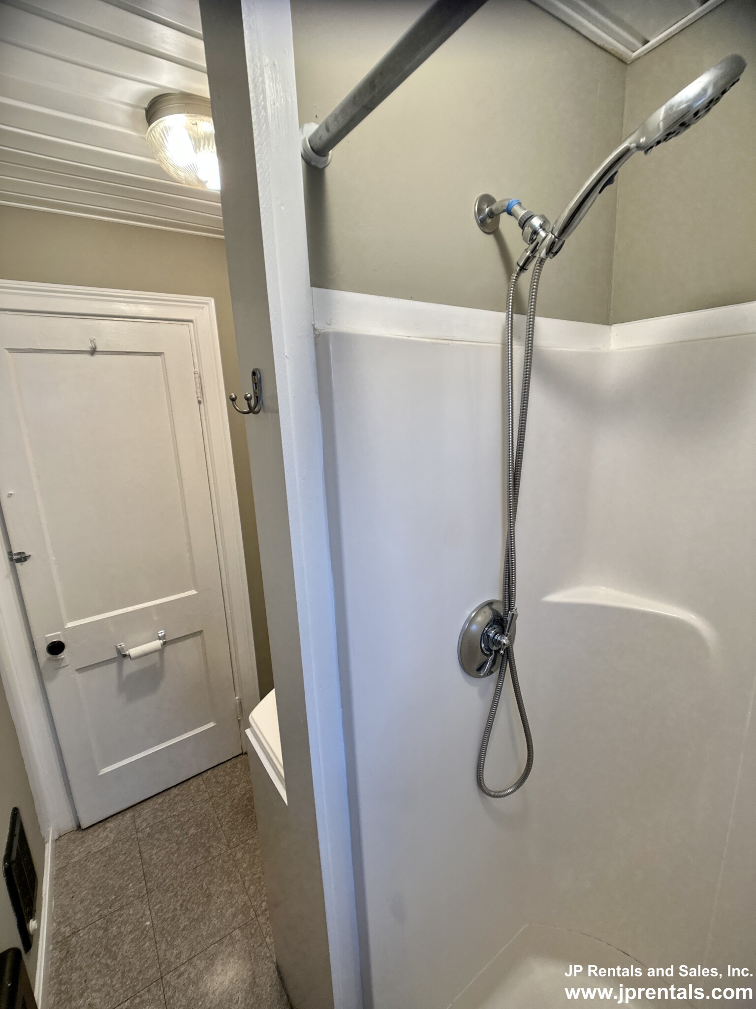 76 Farquhar St, Roslindale