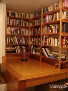 11 Cranston St, Jamaica Plain