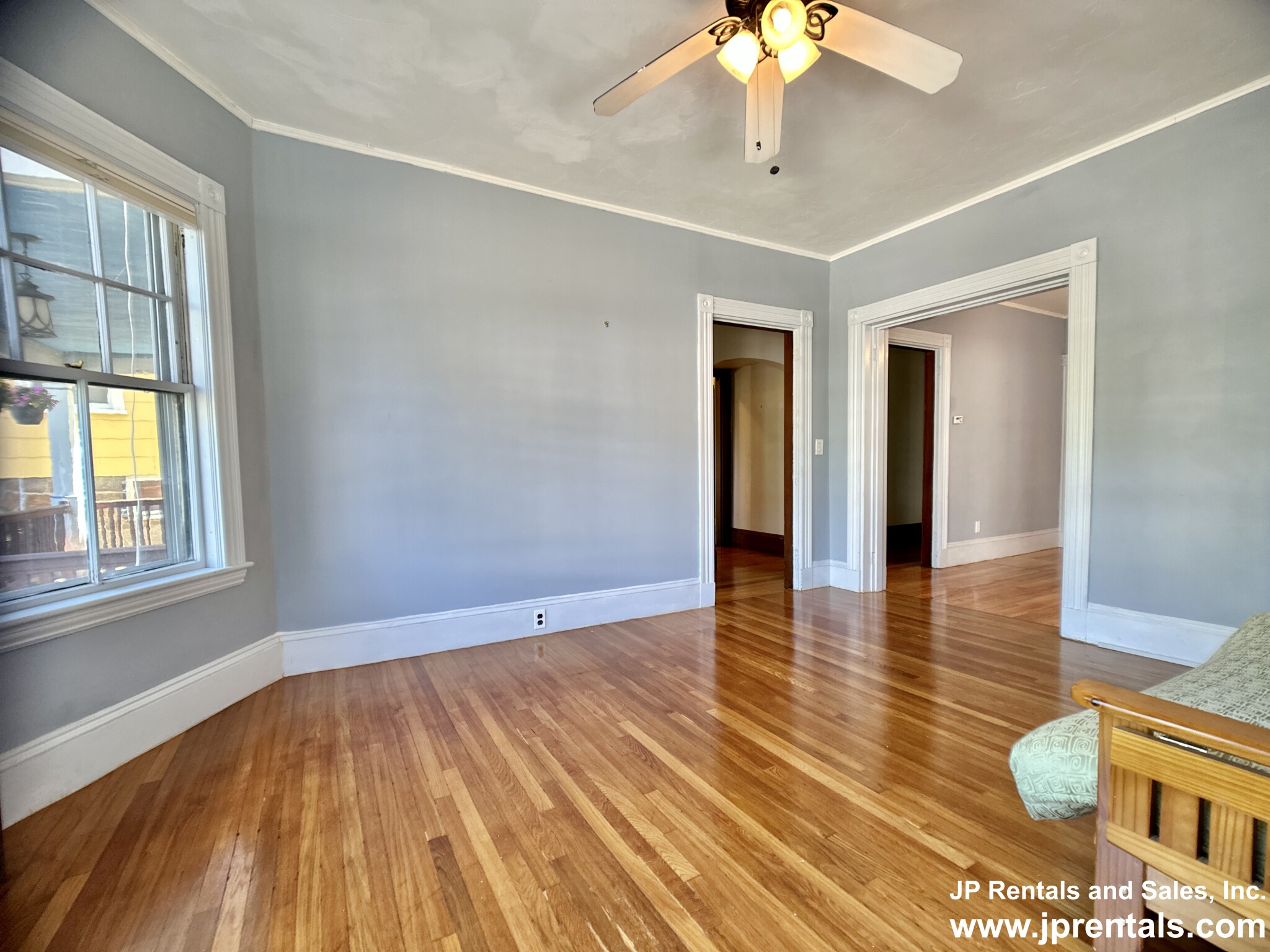 39 Oakview Ter, Jamaica Plain