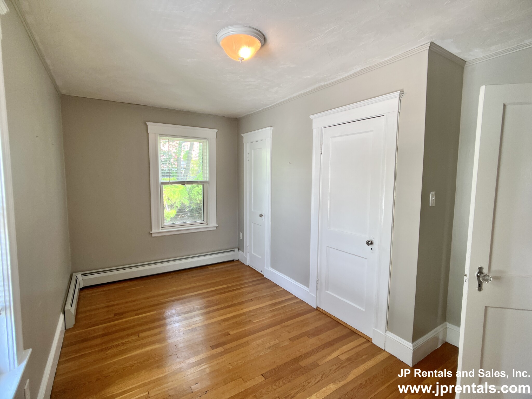 35 Chesbrough Rd, West Roxbury