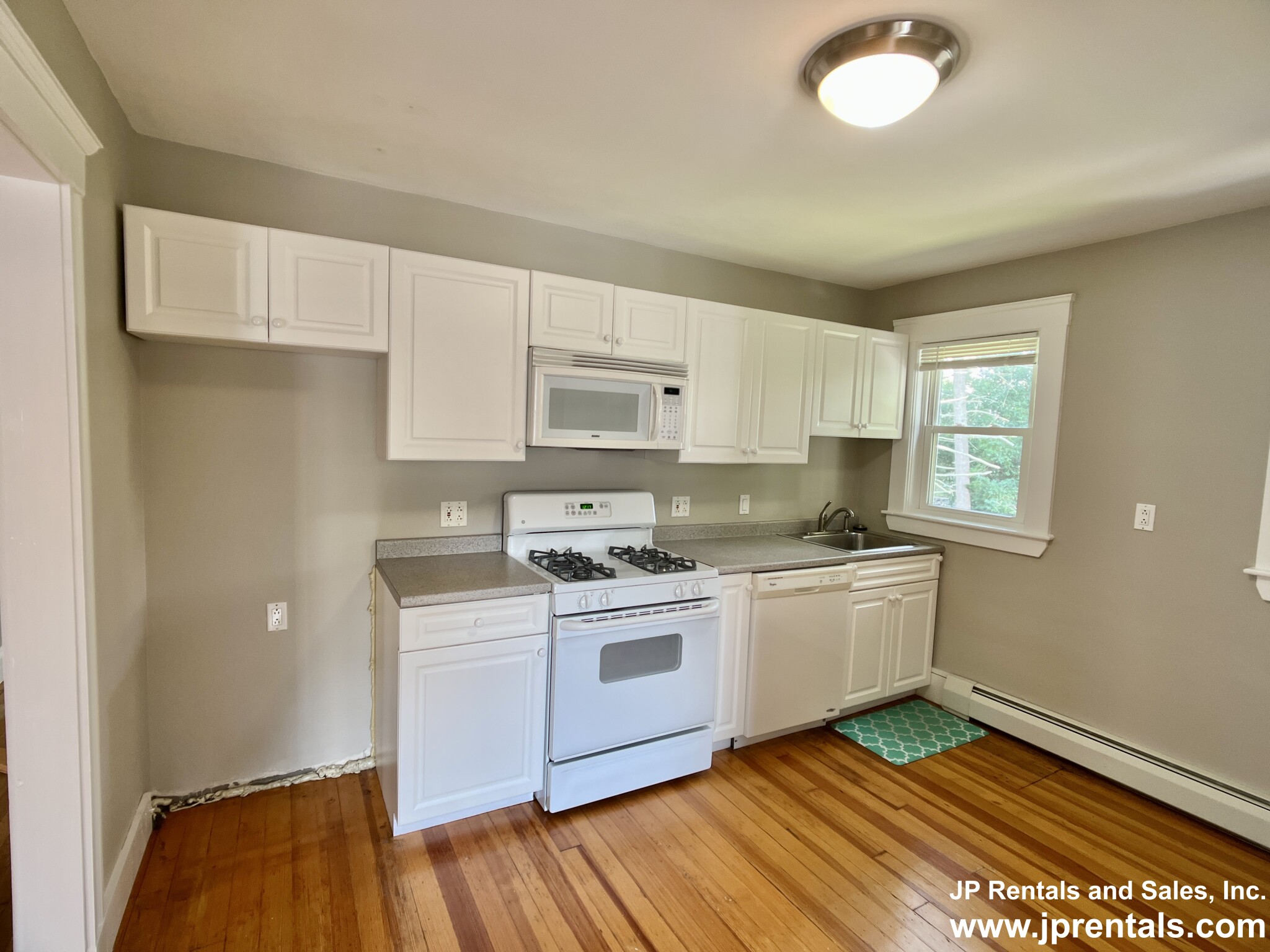 35 Chesbrough Rd, West Roxbury