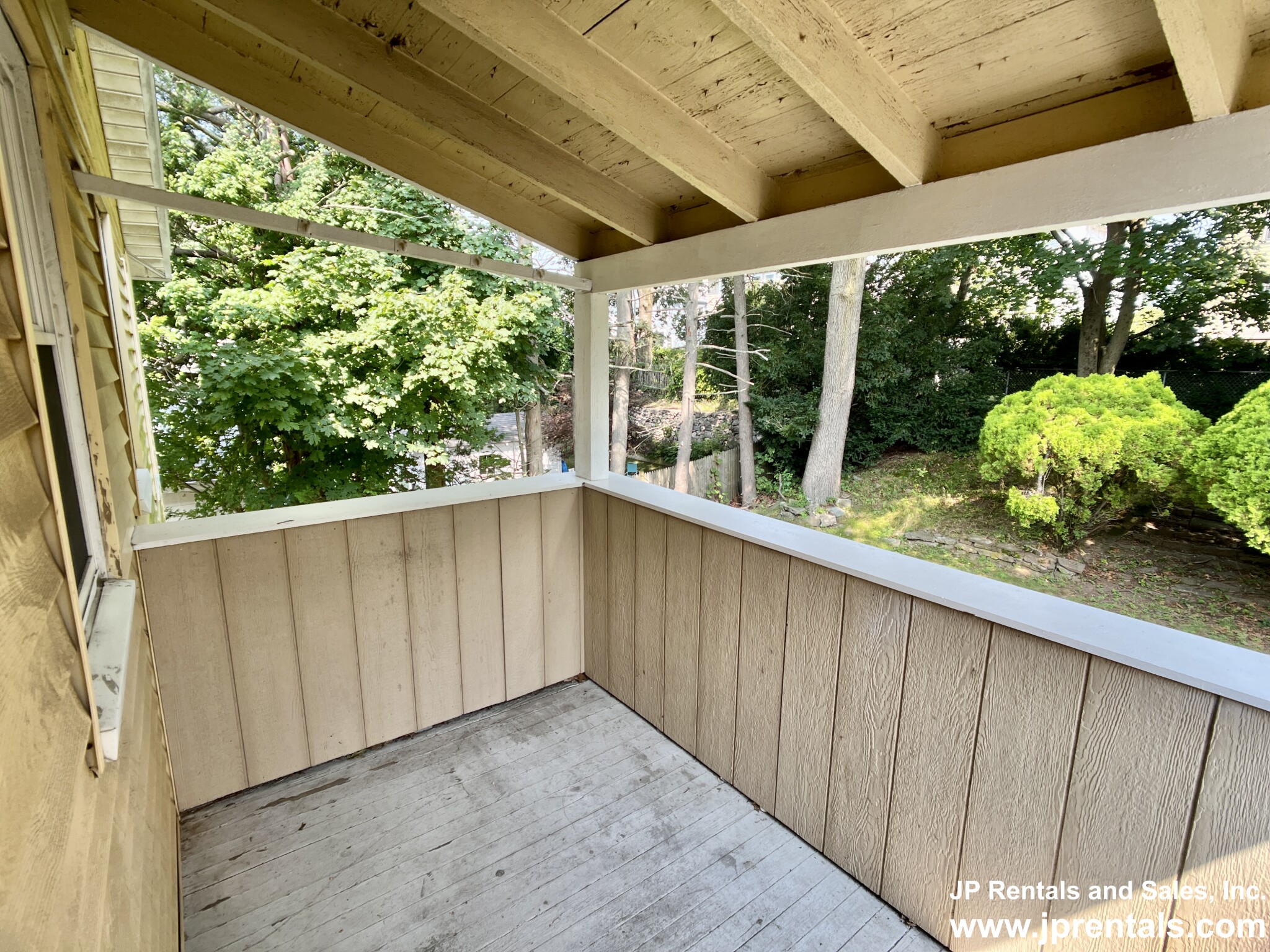 35 Chesbrough Rd, West Roxbury