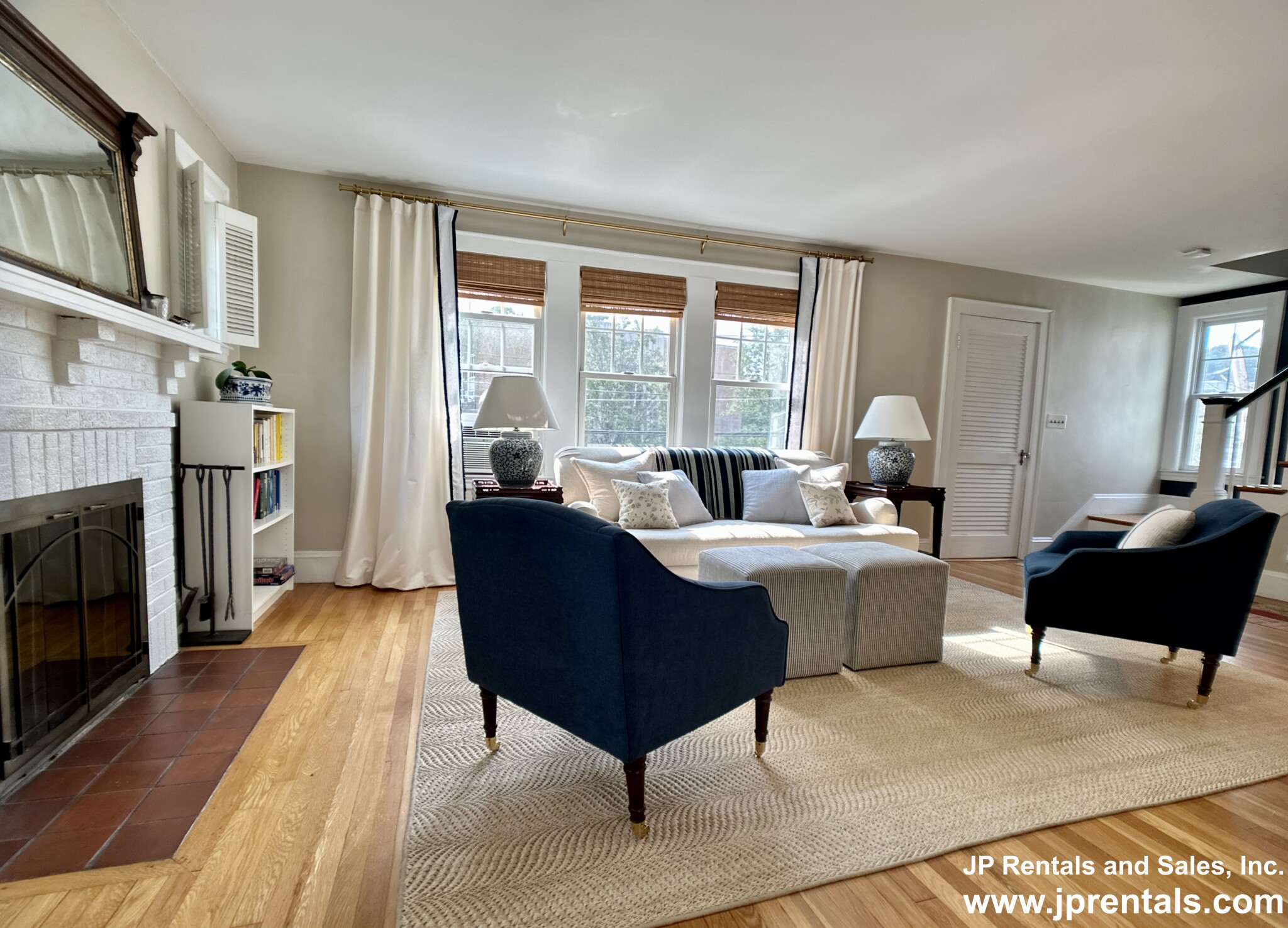 451 Poplar St, Roslindale