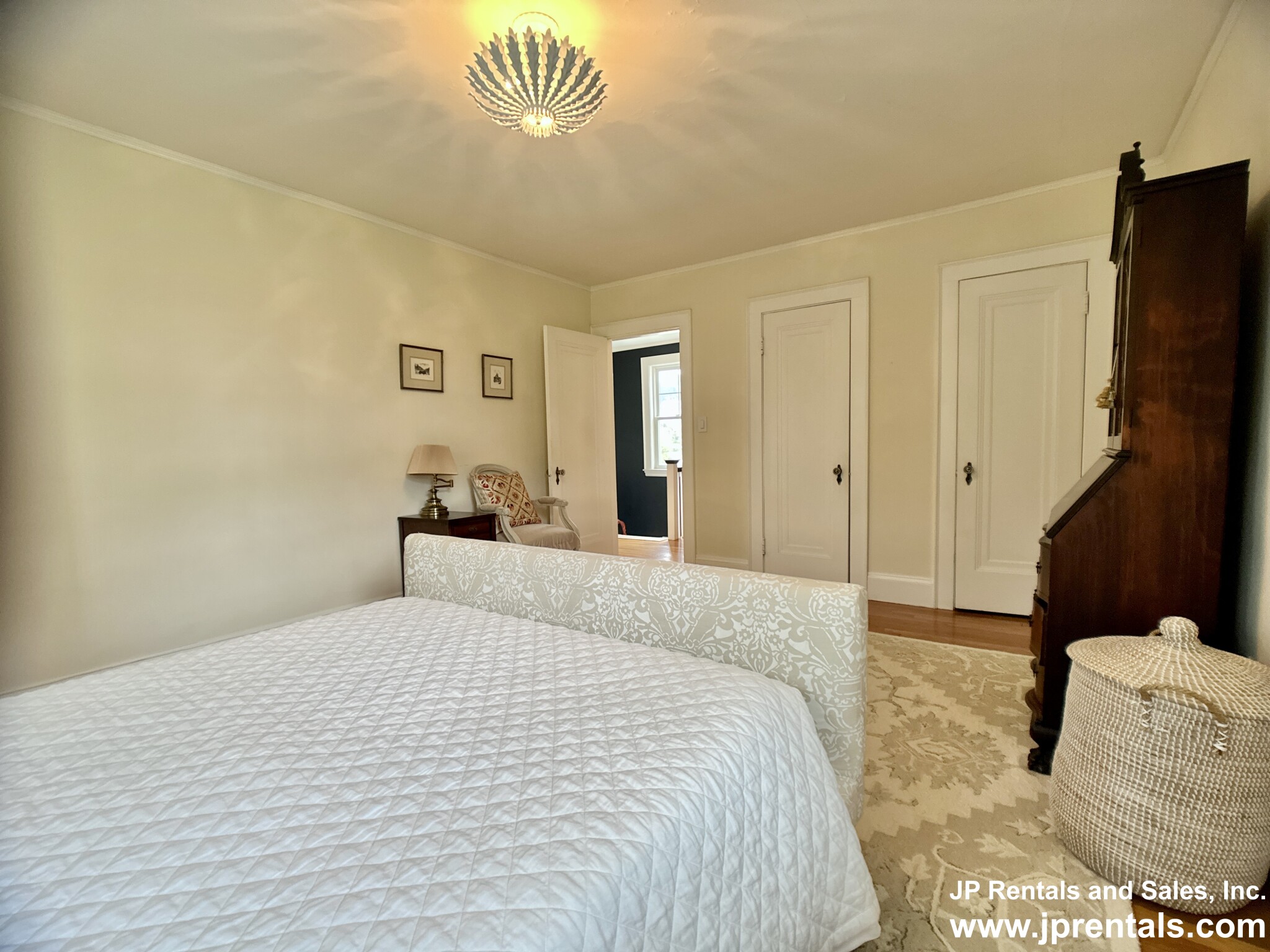 451 Poplar St, Roslindale