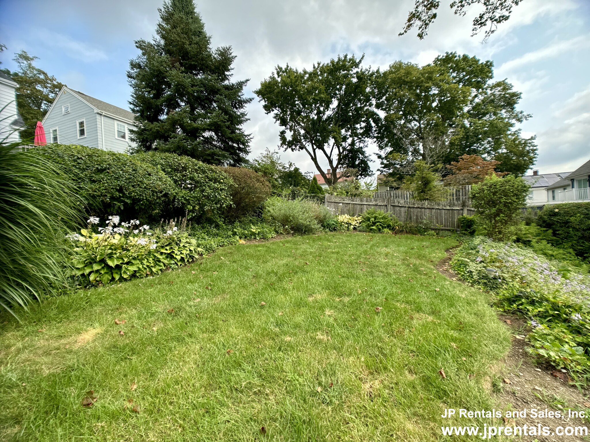 451 Poplar St, Roslindale