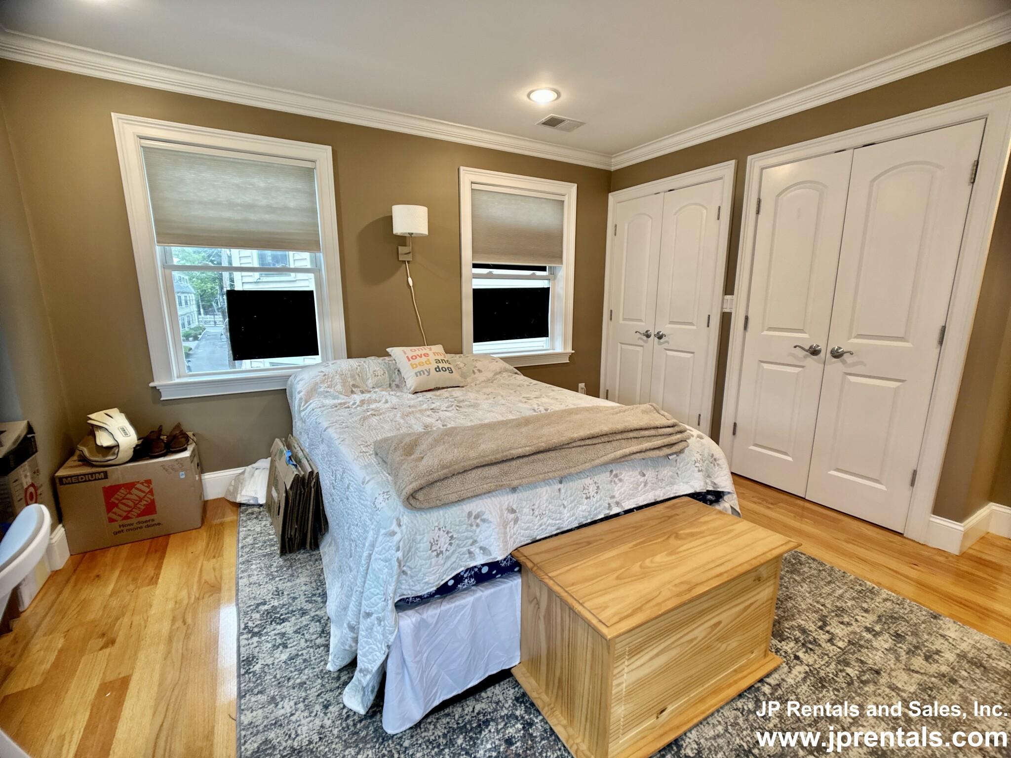 24 Custer St, Jamaica Plain