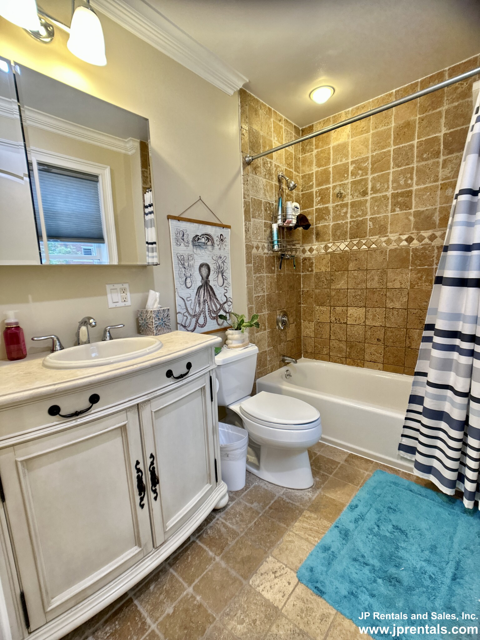 24 Custer St, Jamaica Plain