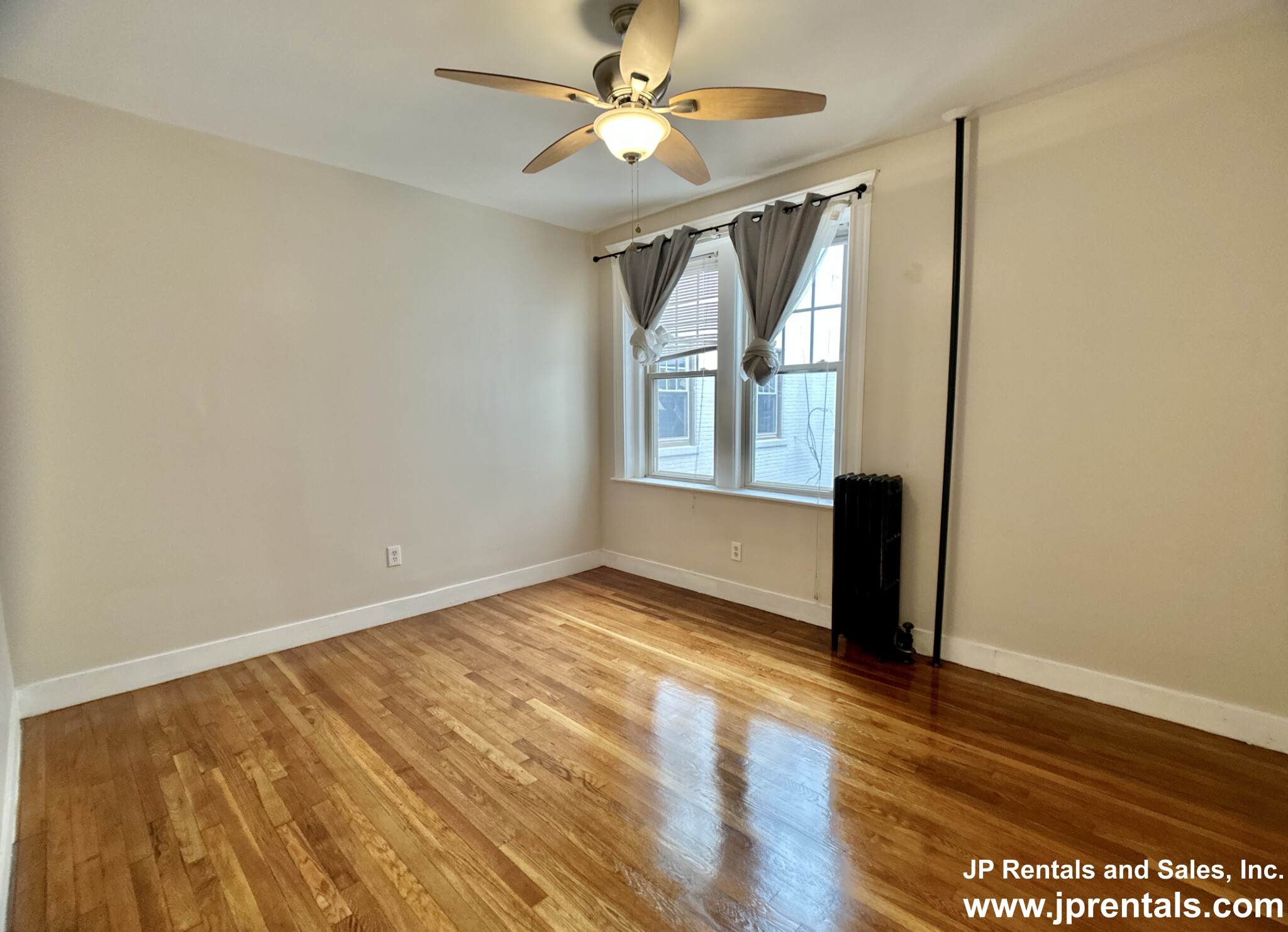 335 Huntington Ave, Jamaica Plain