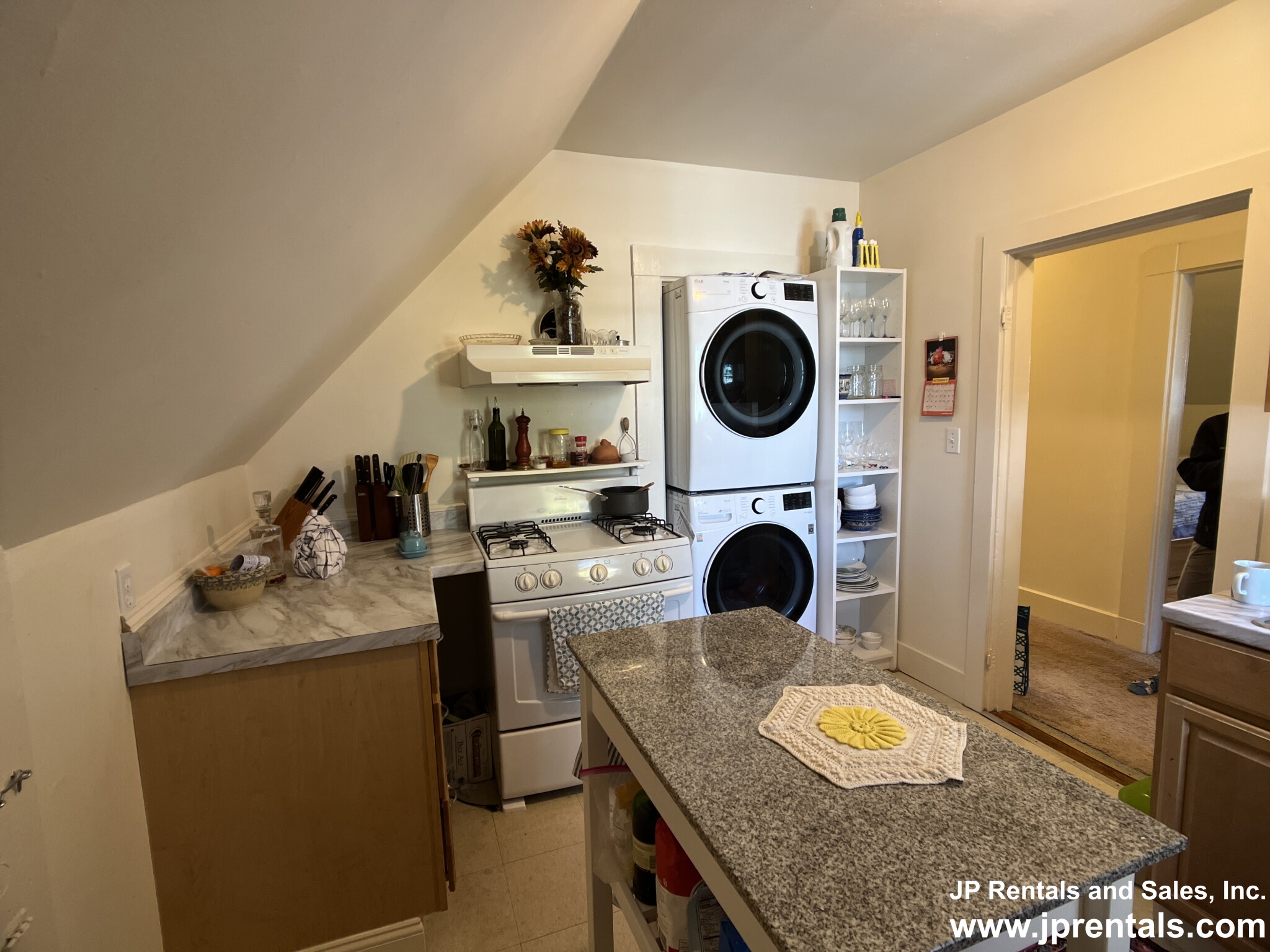 98 Paul Gore St, Jamaica Plain