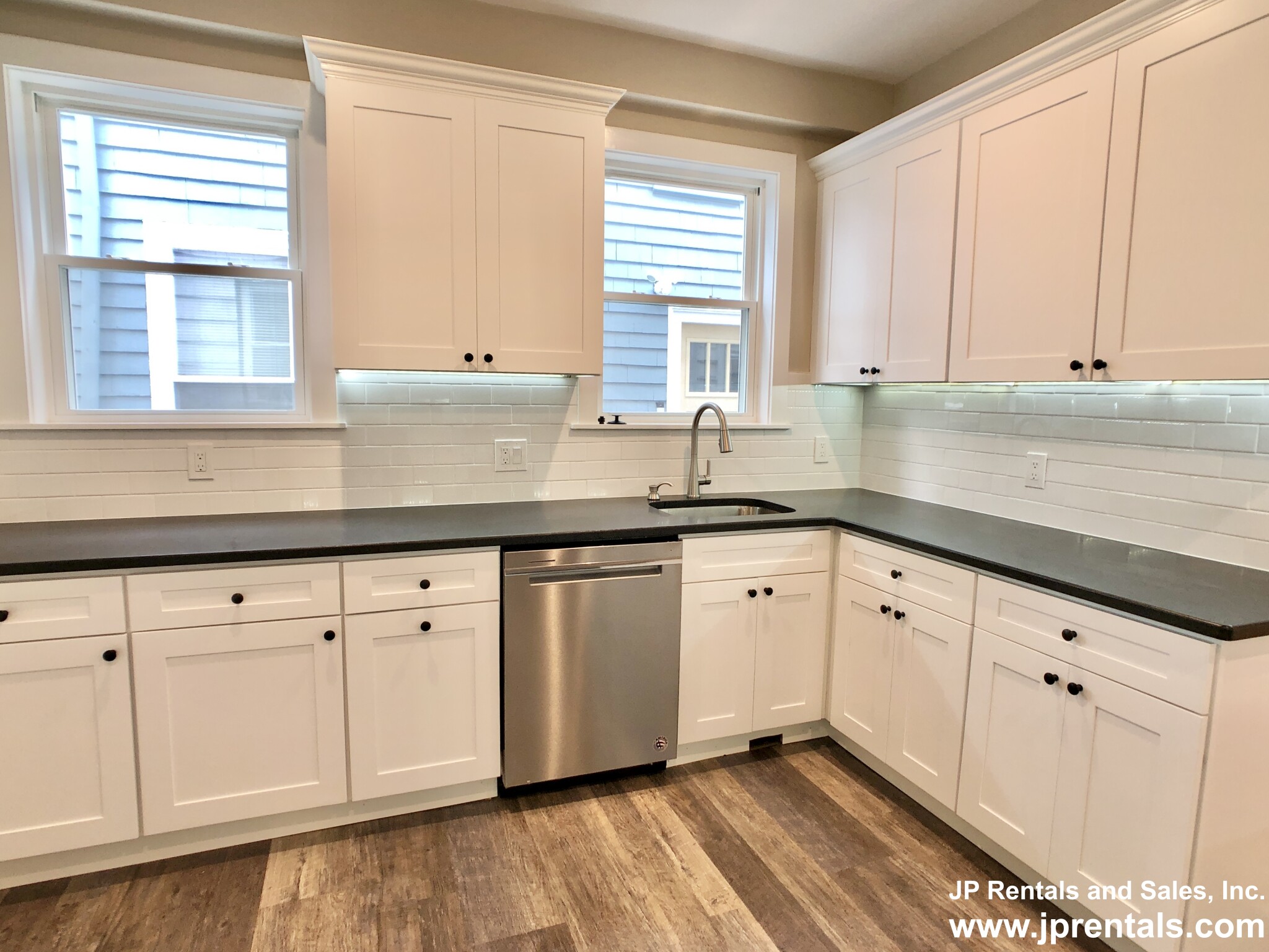 34 Evergreen St, Jamaica Plain