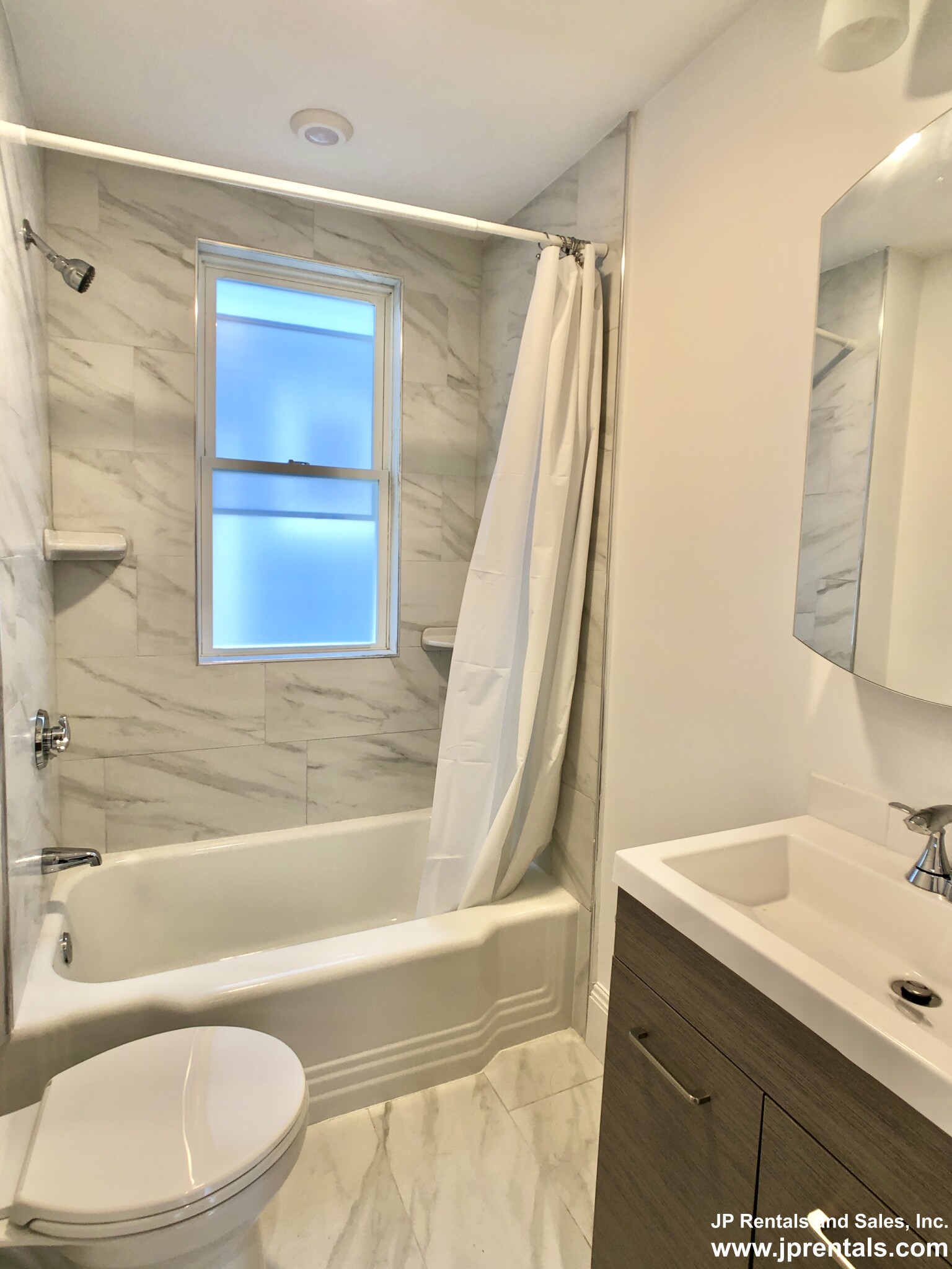 34 Evergreen St, Jamaica Plain