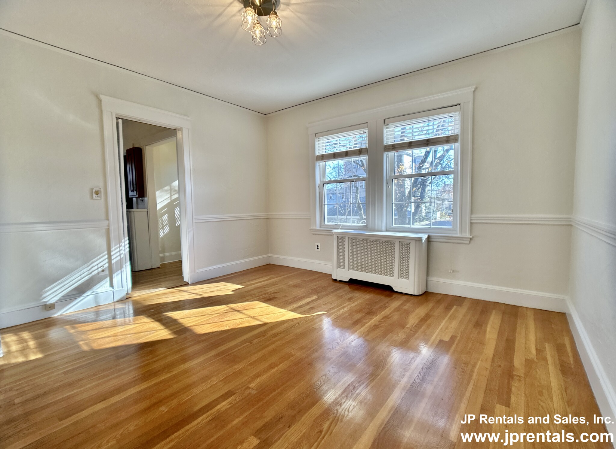 111 Montclair Ave, West Roxbury