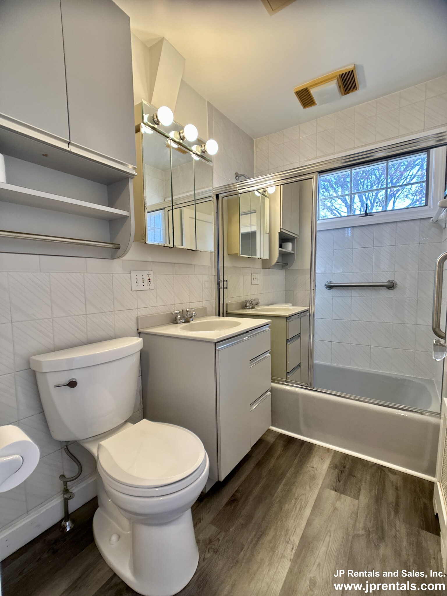 111 Montclair Ave, West Roxbury