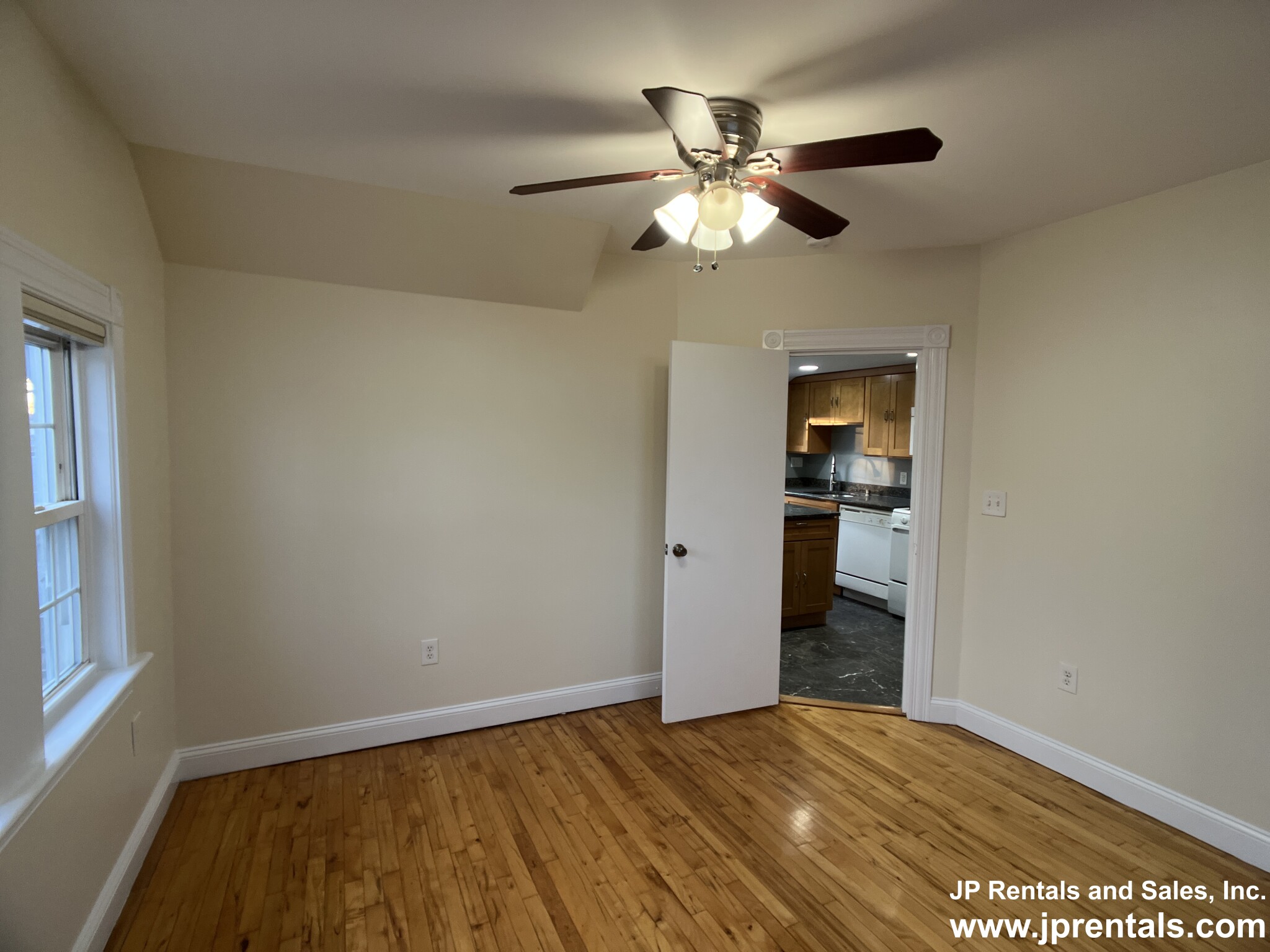 7 Murdock Ave, Quincy Center