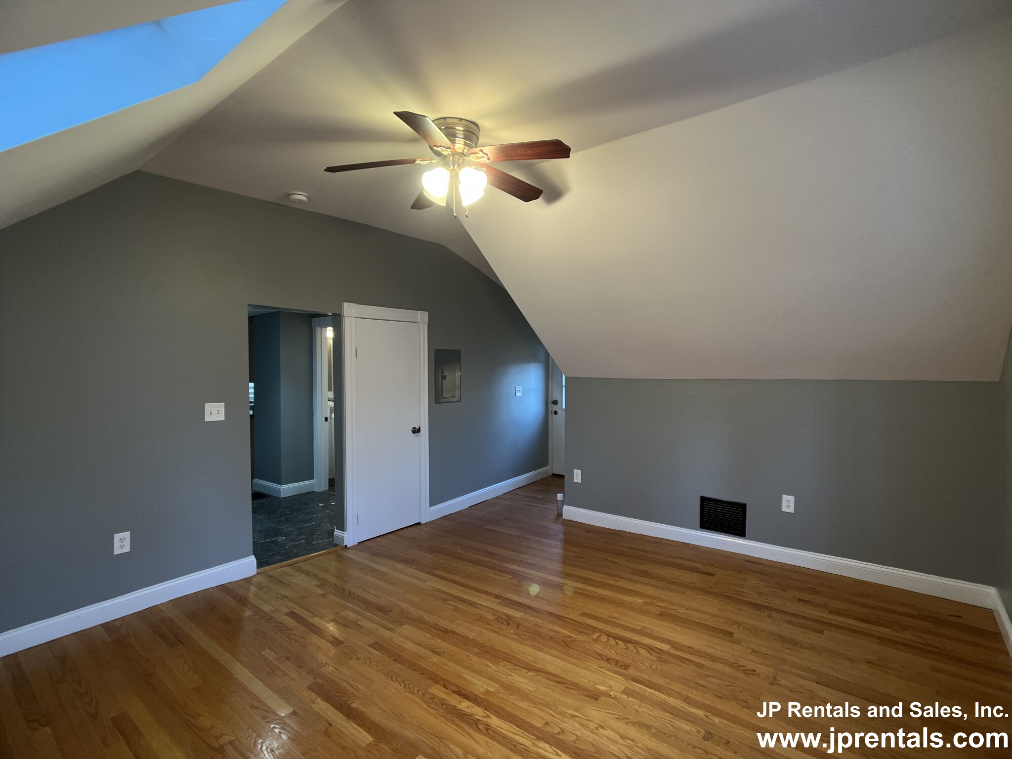 7 Murdock Ave, Quincy Center