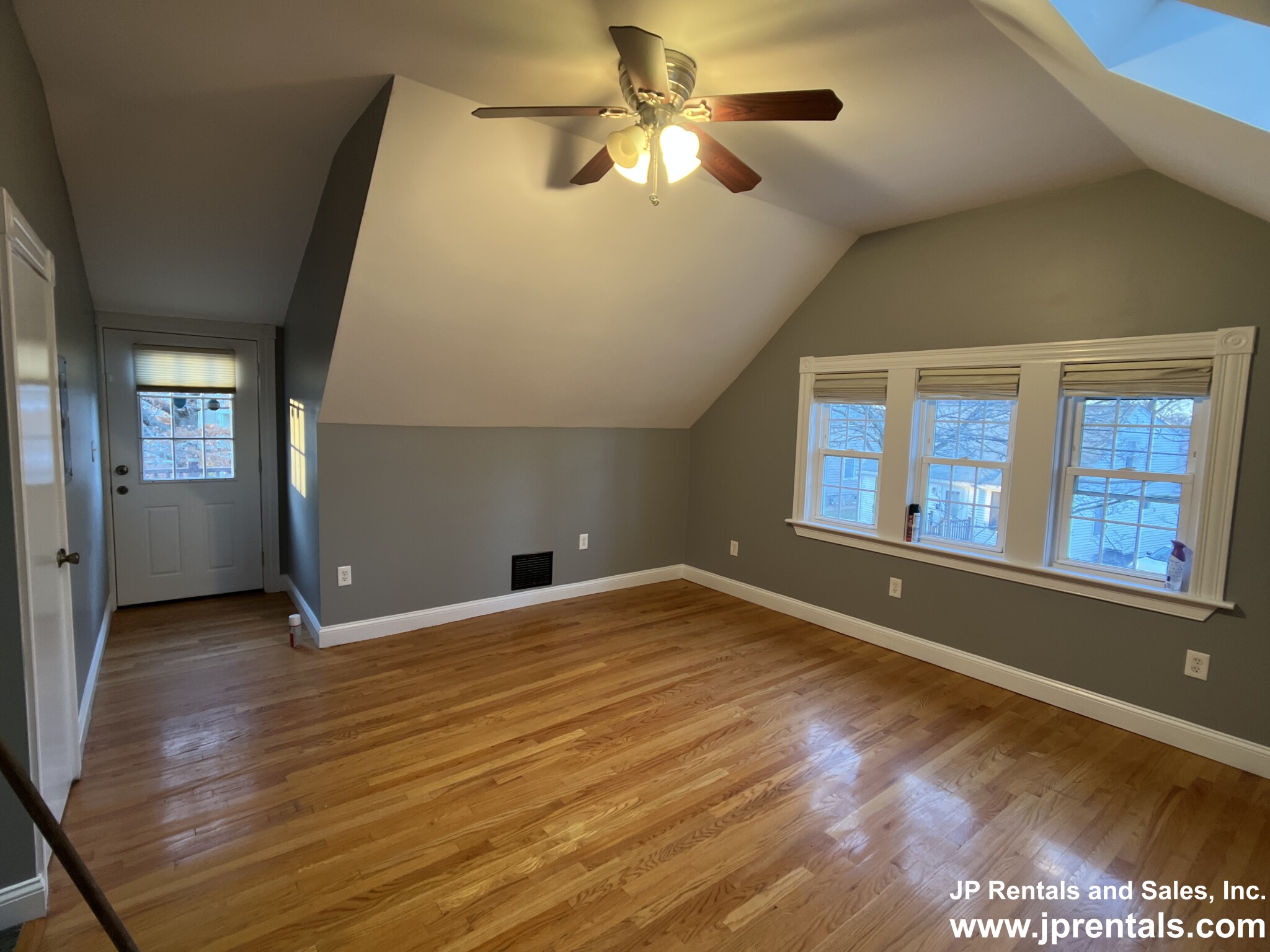 7 Murdock Ave, Quincy Center