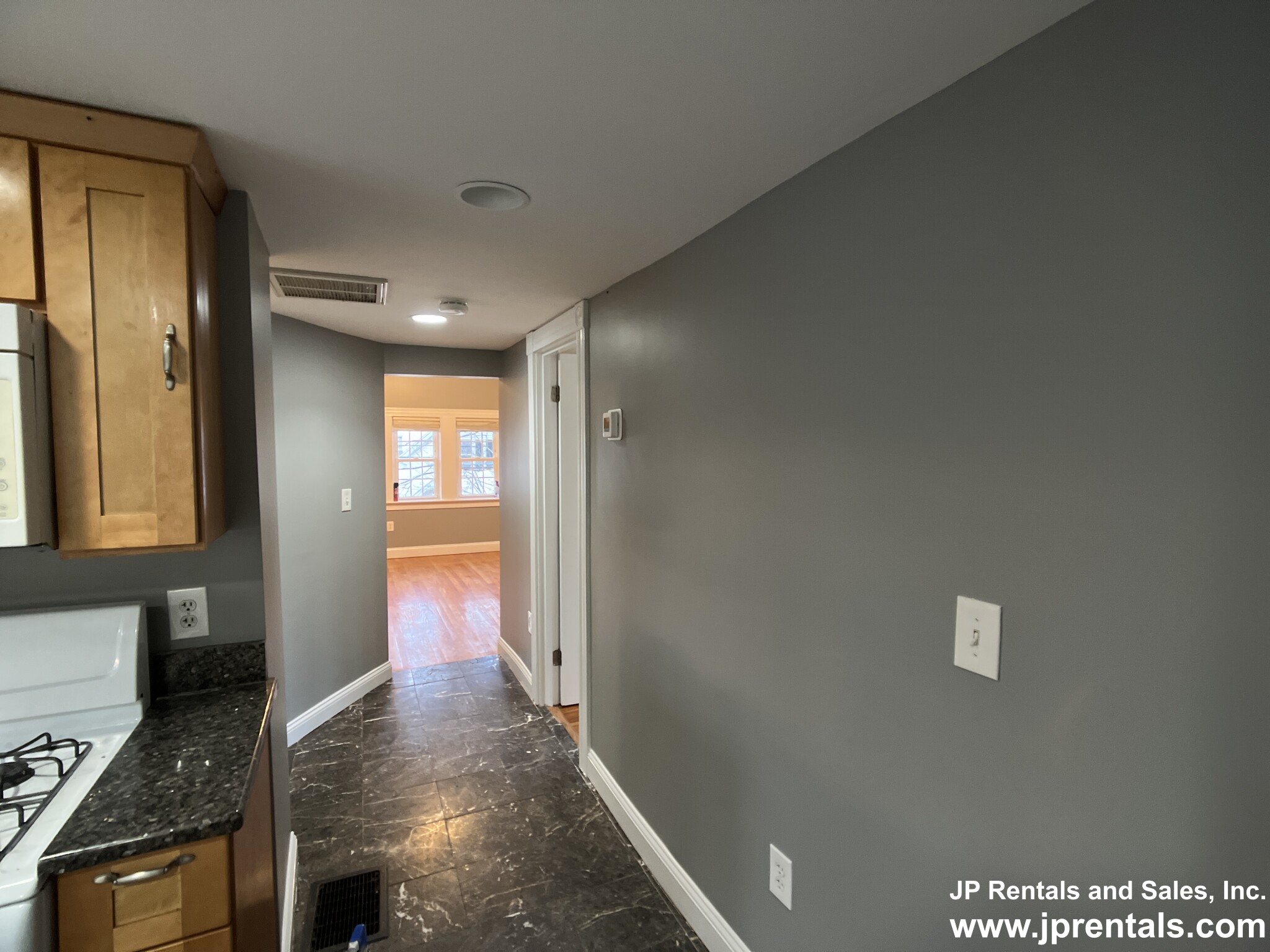 7 Murdock Ave, Quincy Center