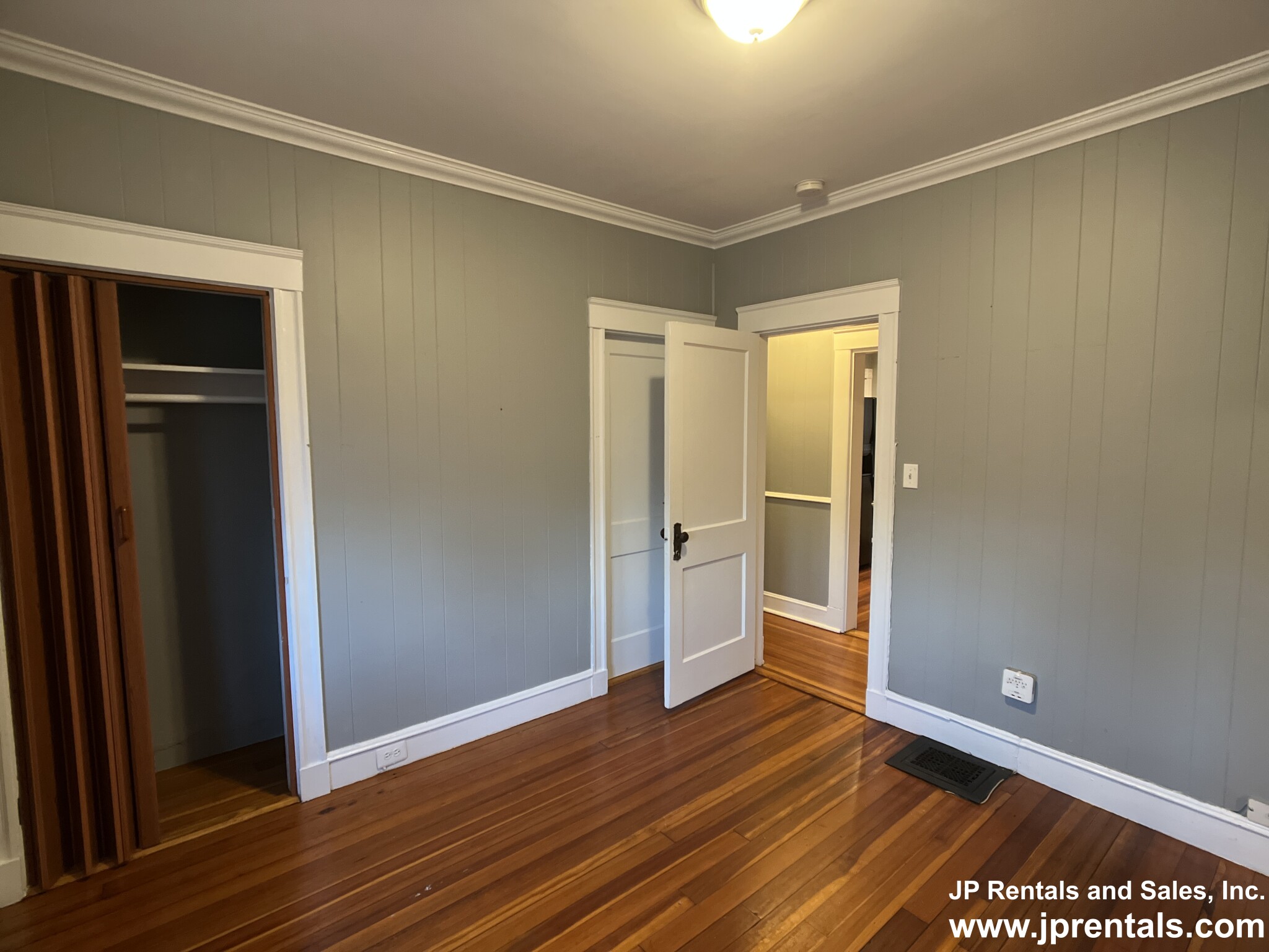 7 Murdock Ave, Quincy Center