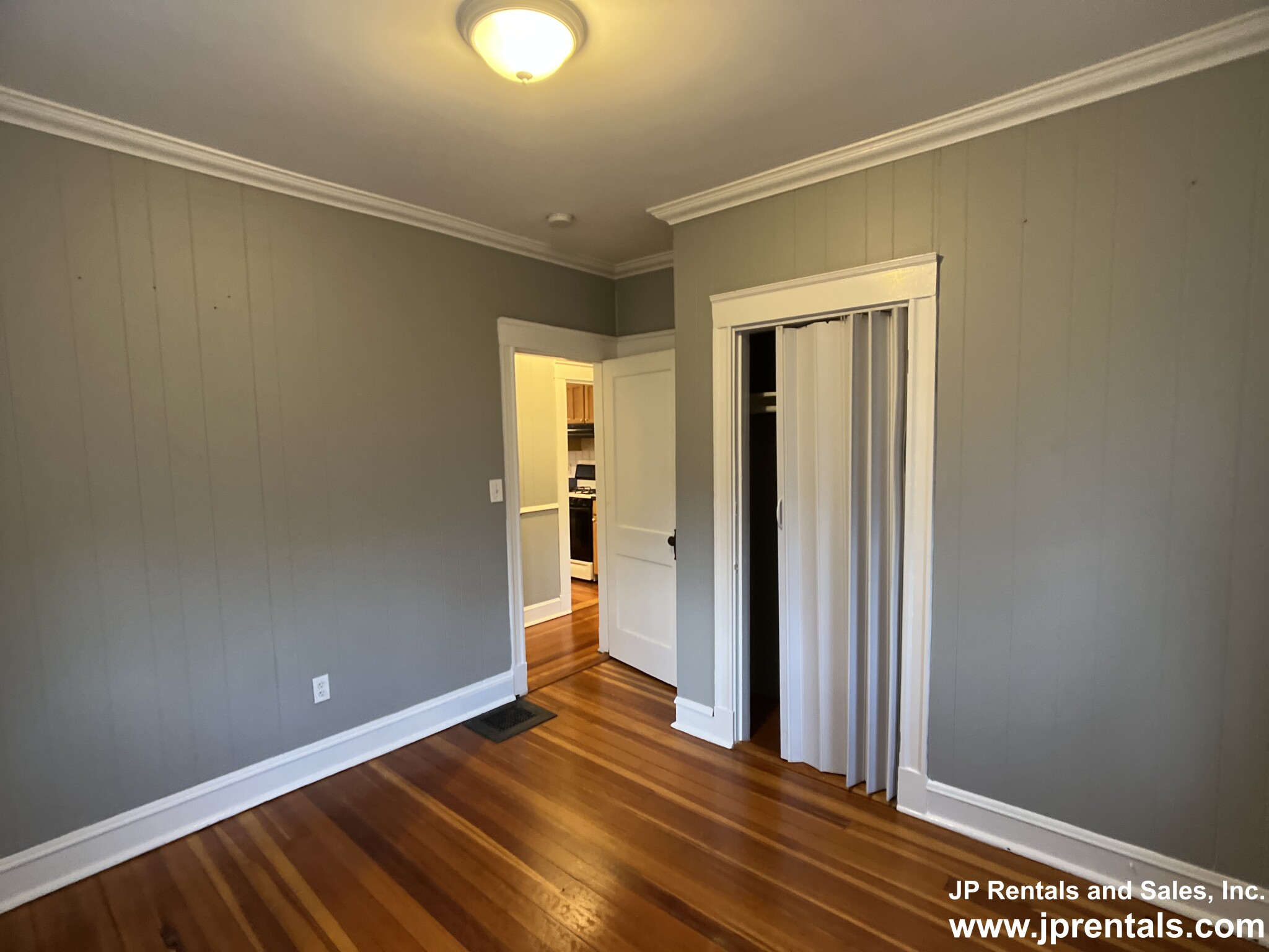 7 Murdock Ave, Quincy Center