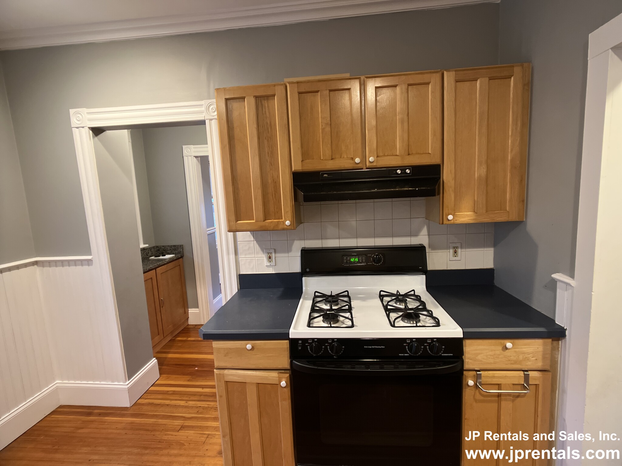 7 Murdock Ave, Quincy Center