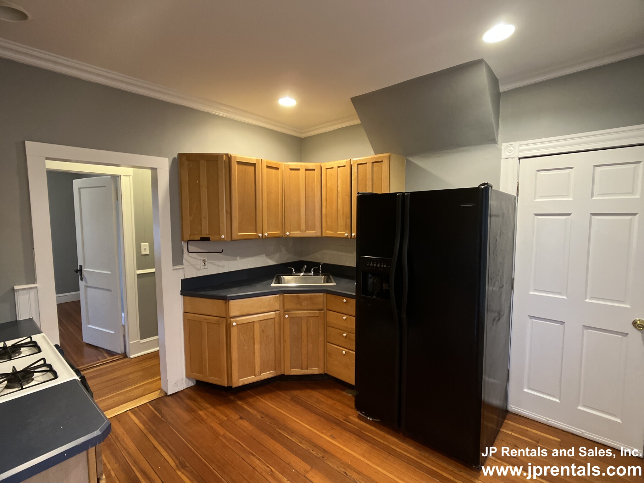 7 Murdock Ave, Quincy Center