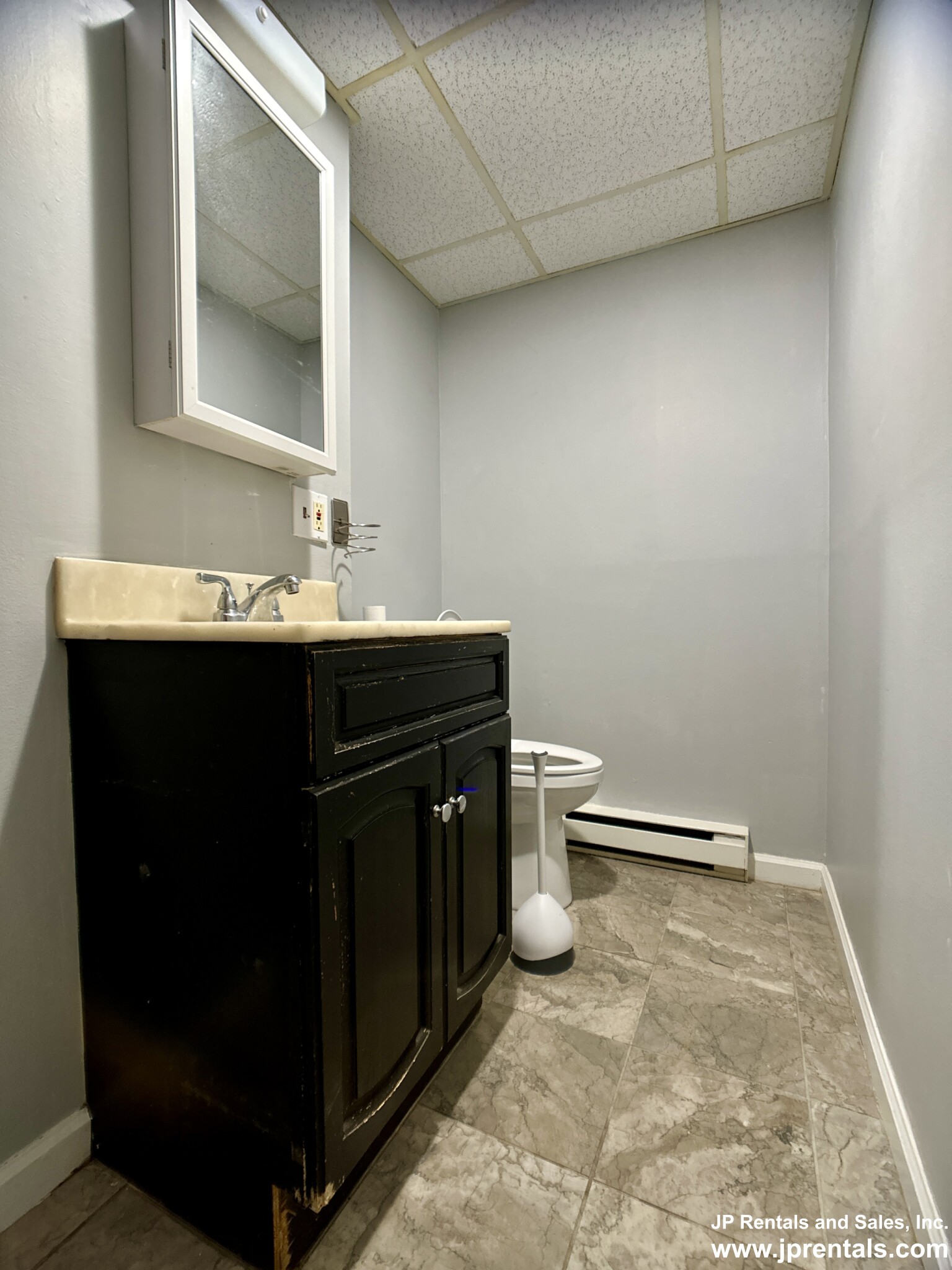 638 Canterbury St, Roslindale