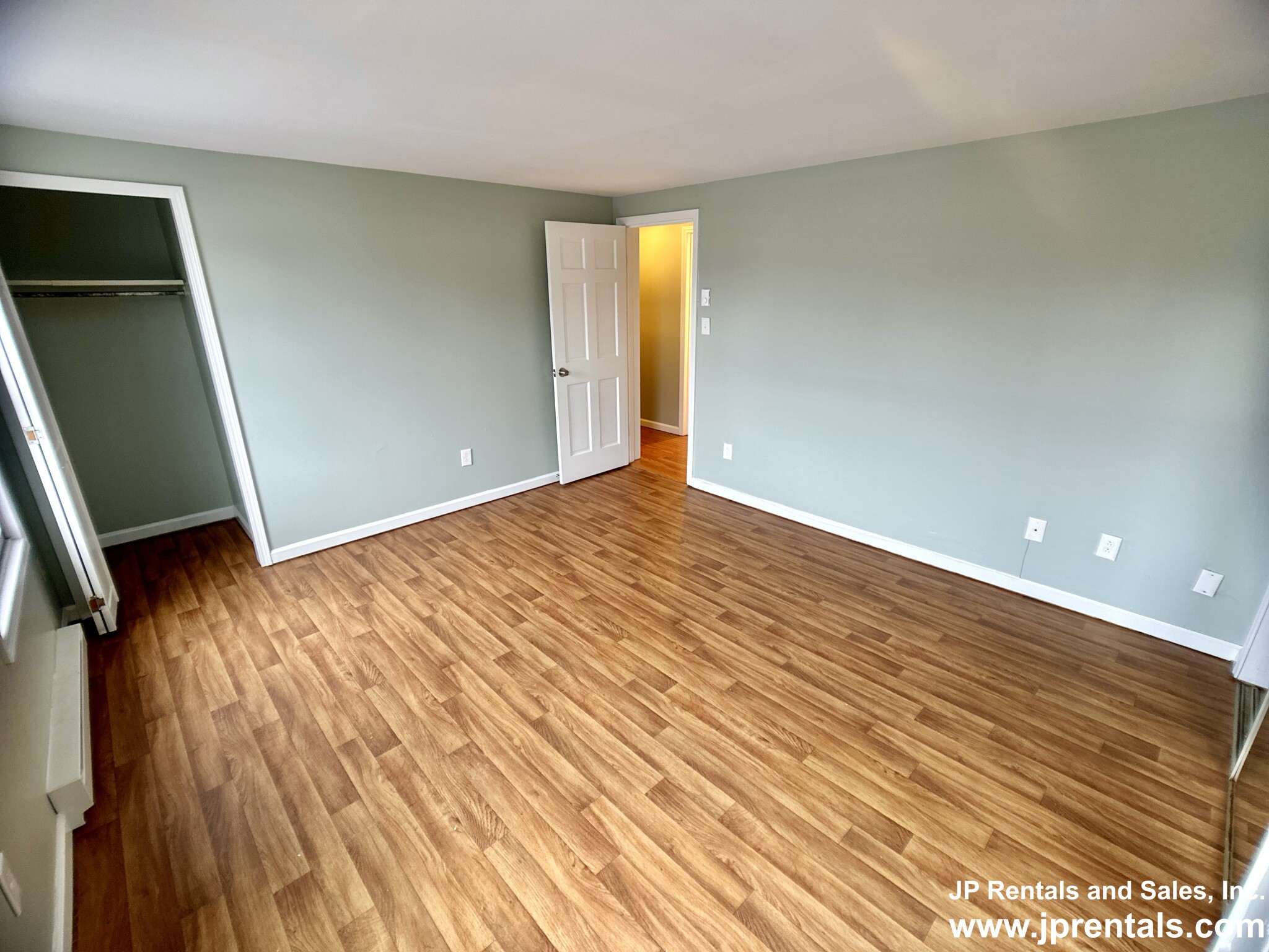 638 Canterbury St, Roslindale